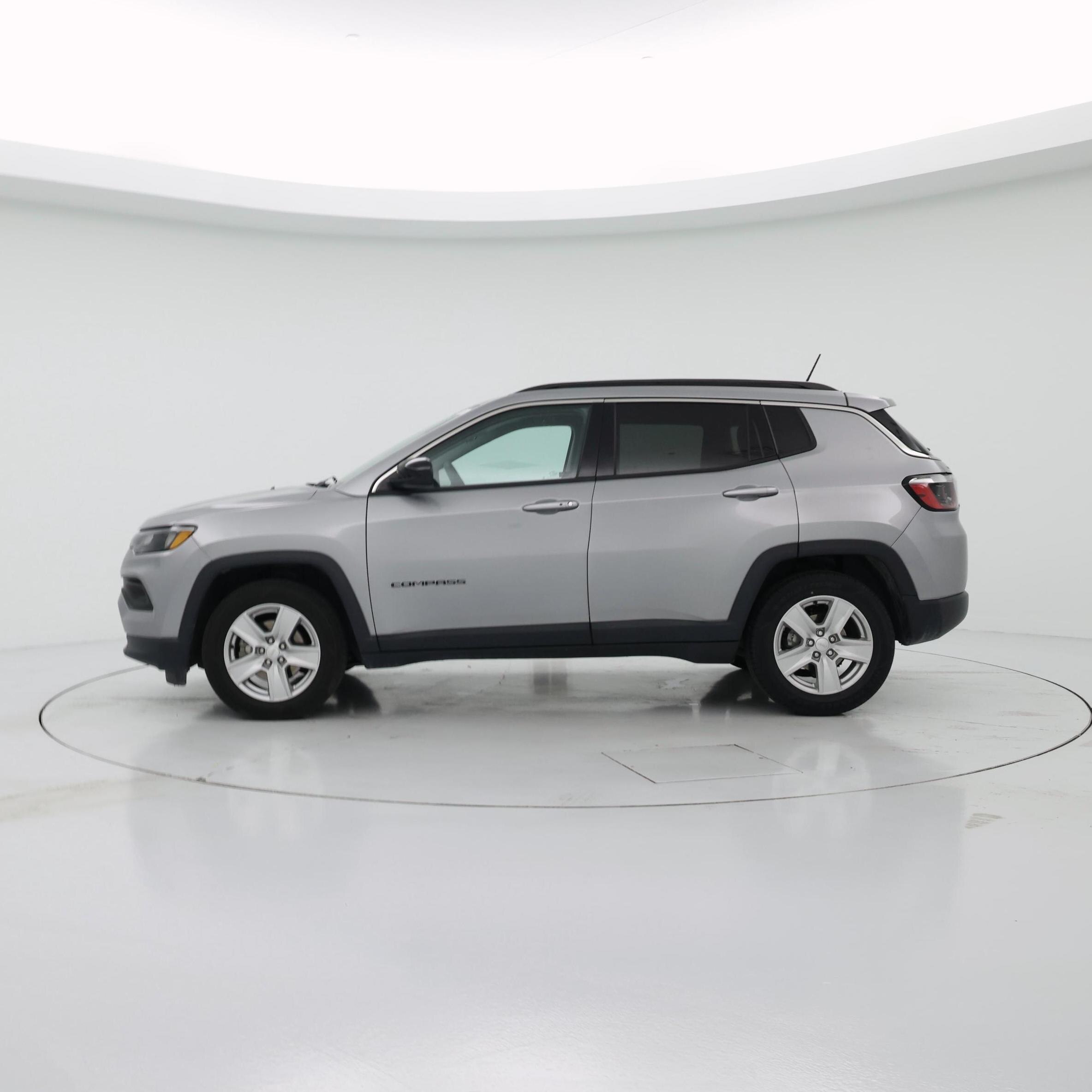 Thumbnail: 2022 Jeep Compass - 3