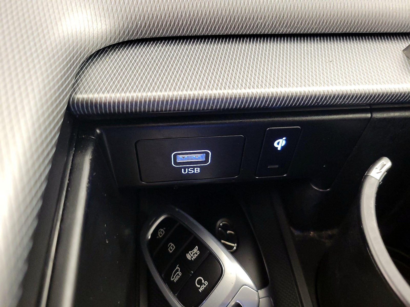 2024 Hyundai Palisade Limited - Photo 18