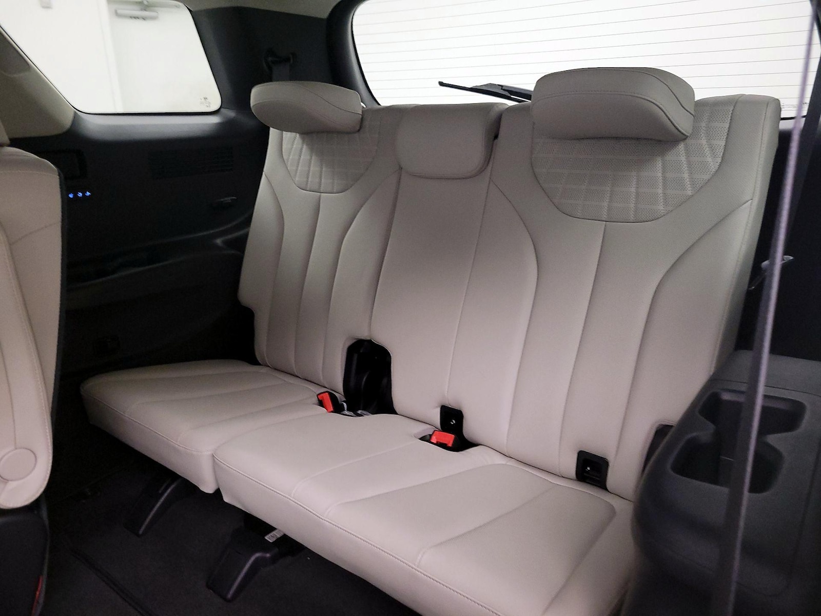 2024 Hyundai Palisade Limited - Photo 21