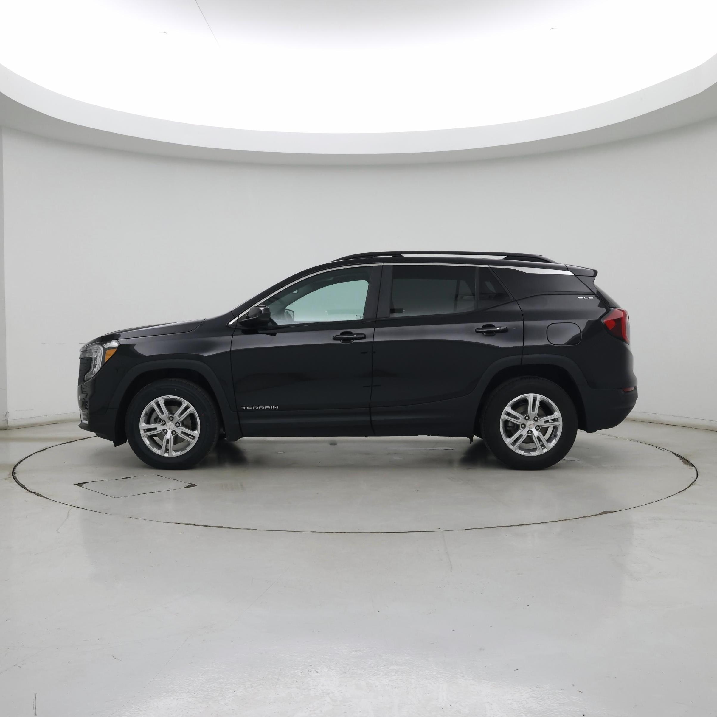 Thumbnail: 2022 GMC Terrain - 3