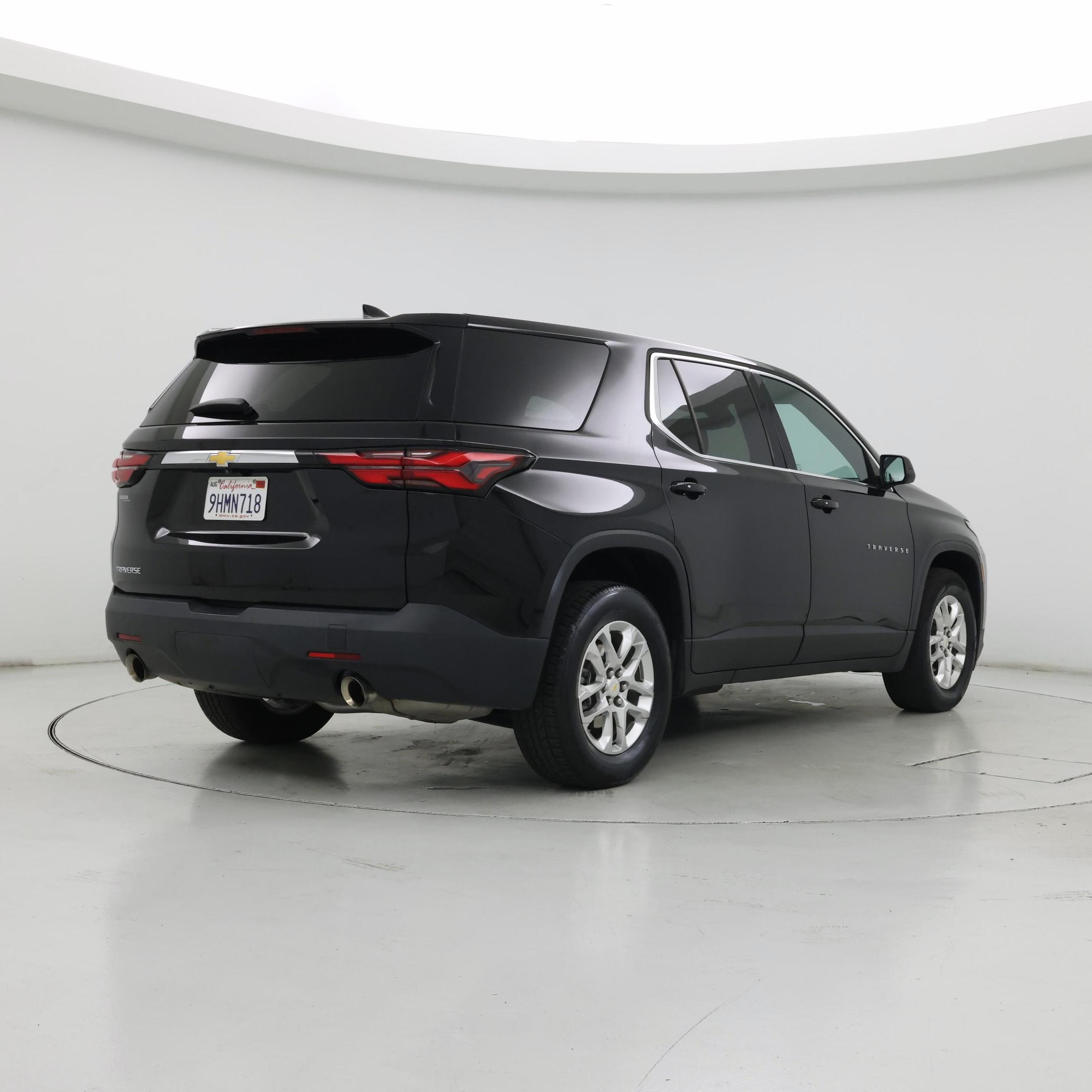Thumbnail: 2023 Chevrolet Traverse - 8