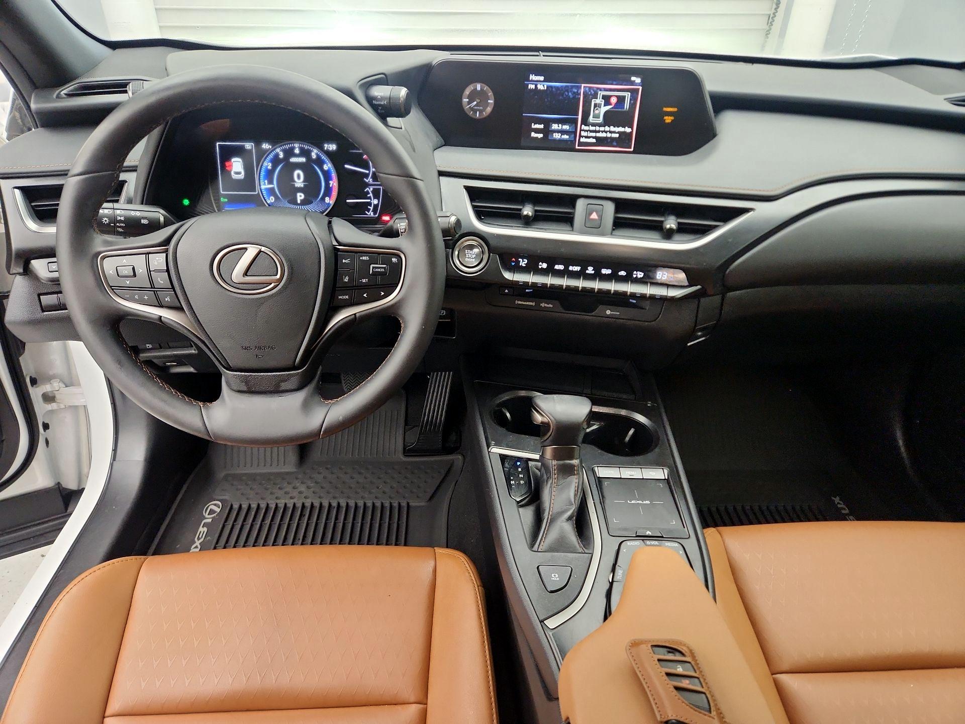 Thumbnail: 2021 Lexus UX - 9