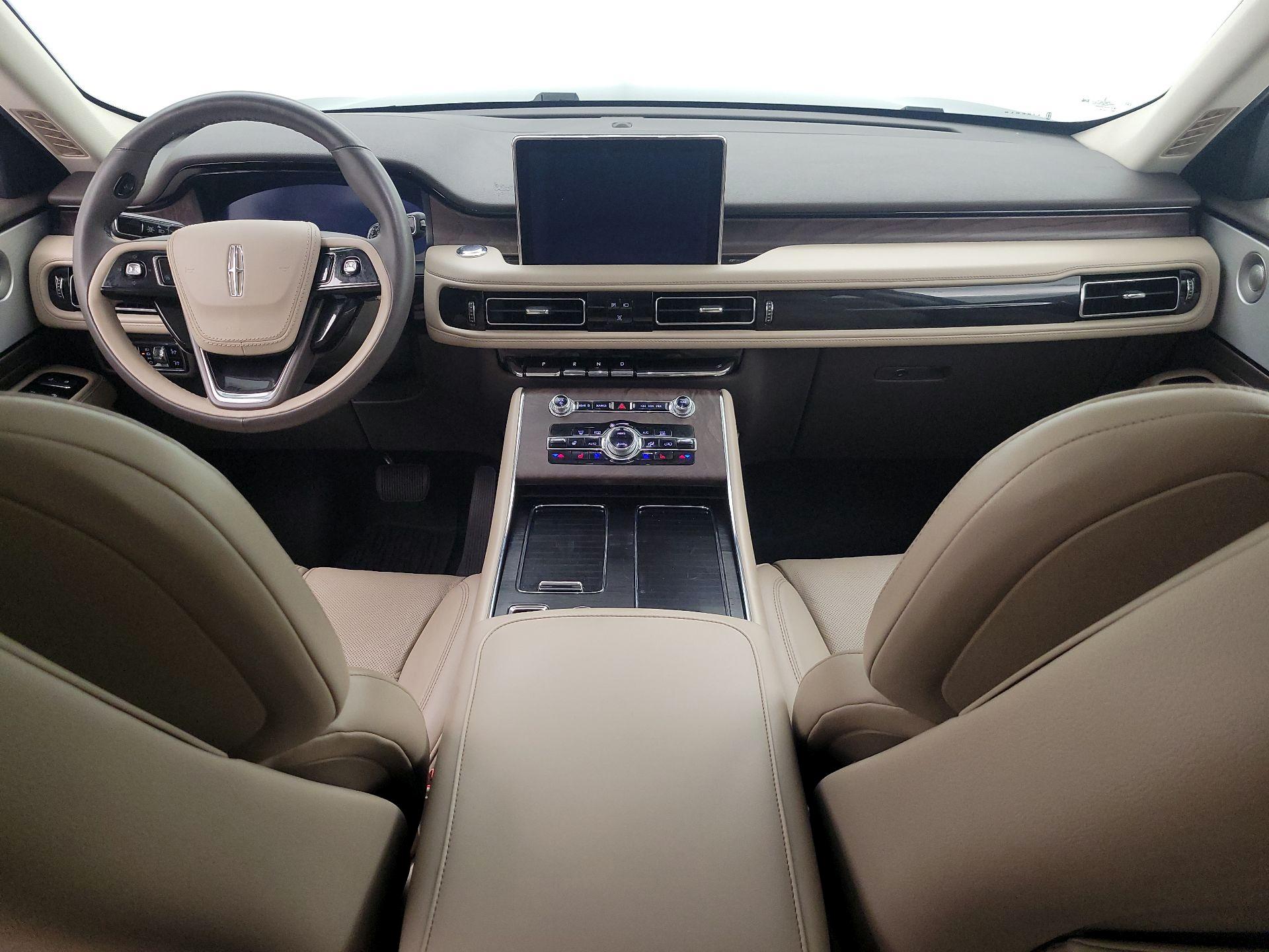 Thumbnail: 2024 Lincoln Aviator - 9