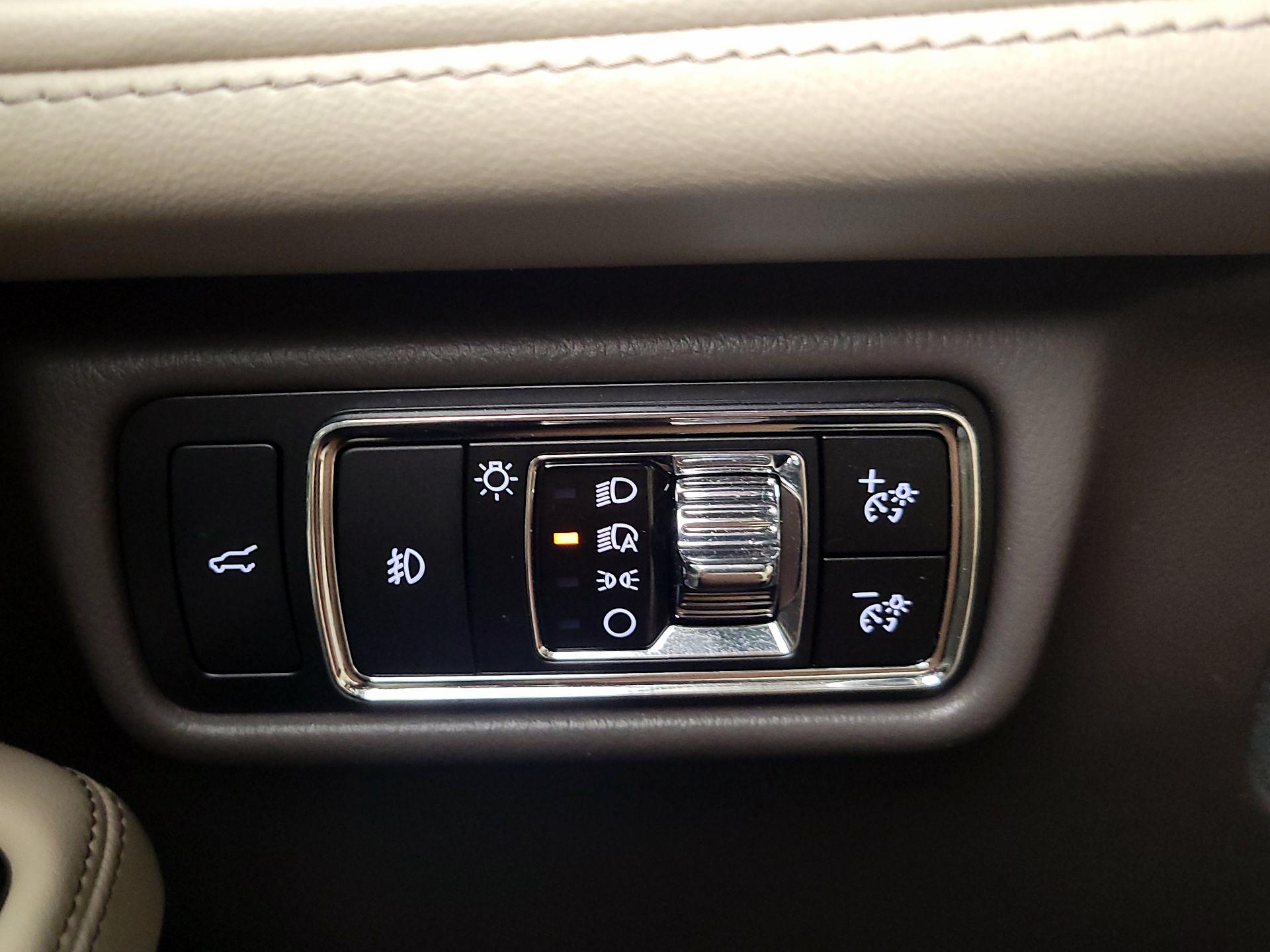 Thumbnail: 2024 Lincoln Aviator - 13