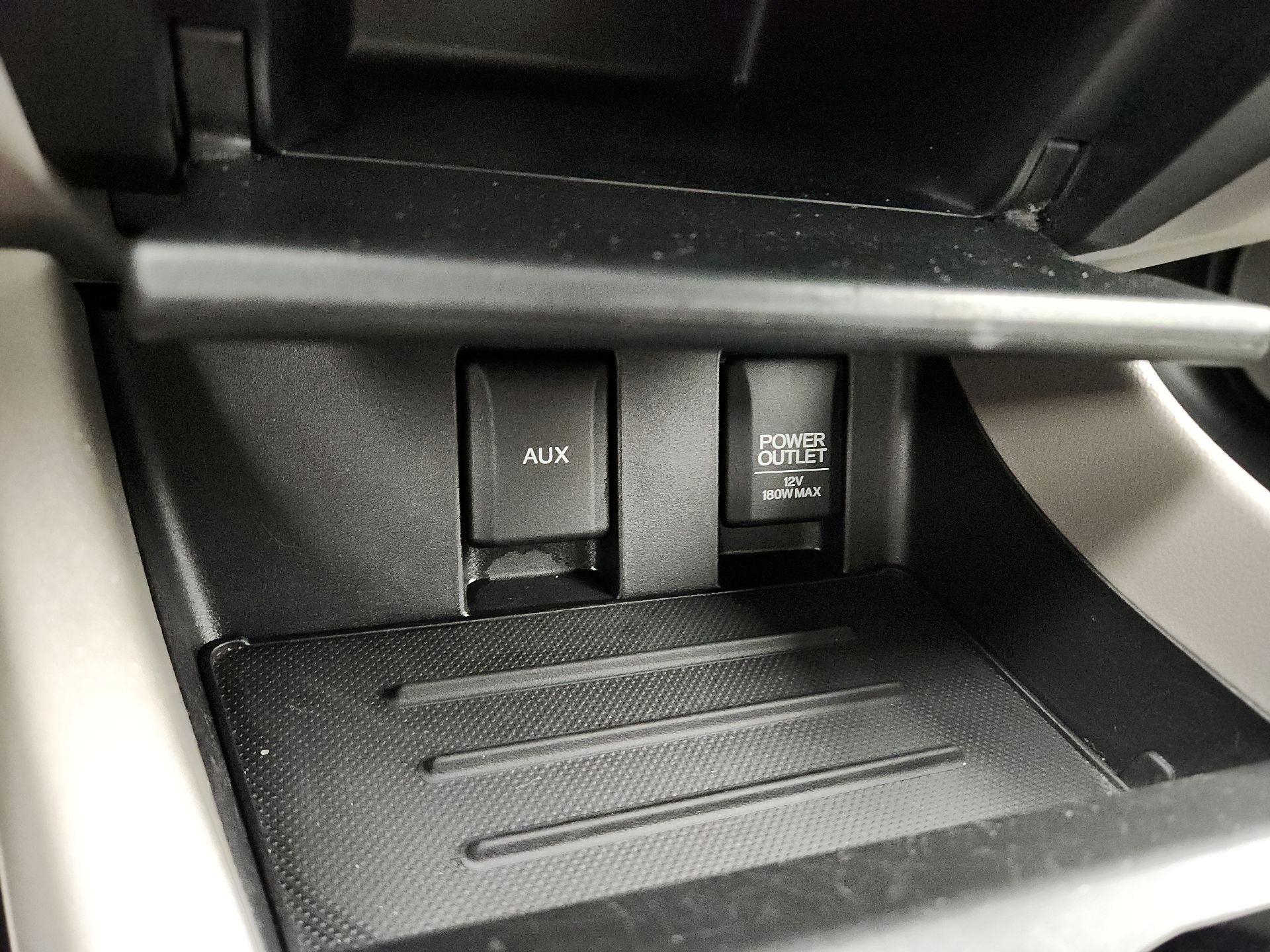 Thumbnail: 2014 Honda Civic - 18