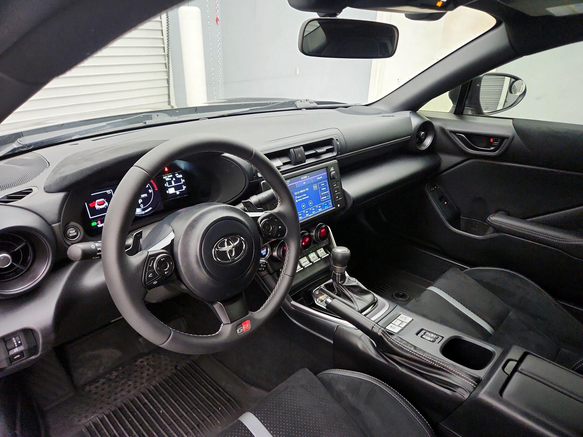 Thumbnail: 2023 Toyota GR86 - 9