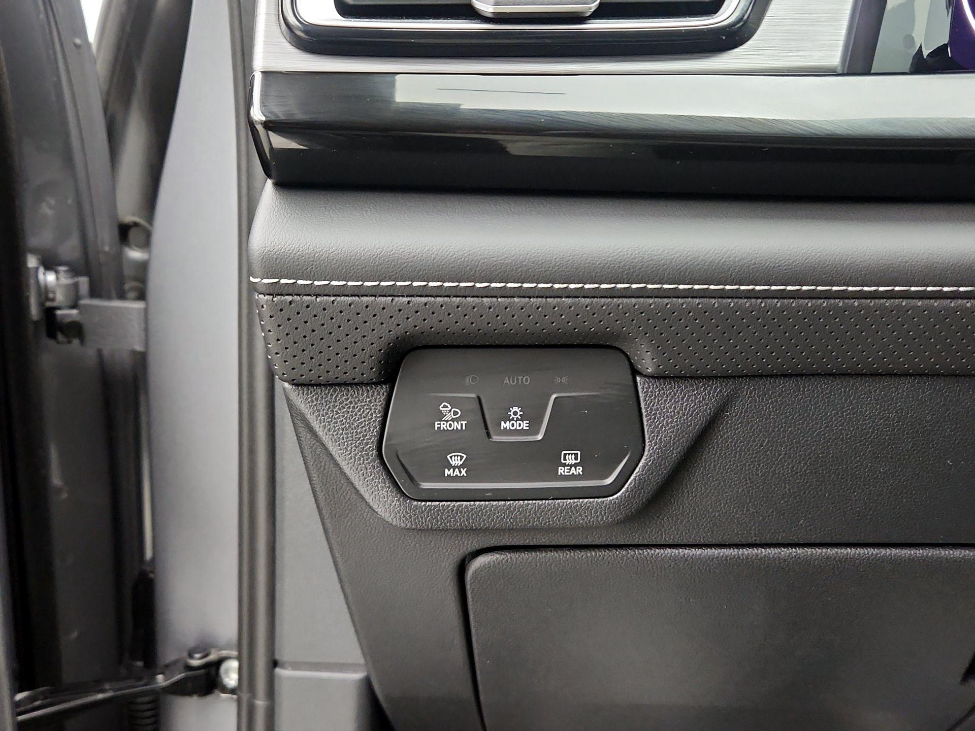 Thumbnail: 2025 Volkswagen Atlas - 13