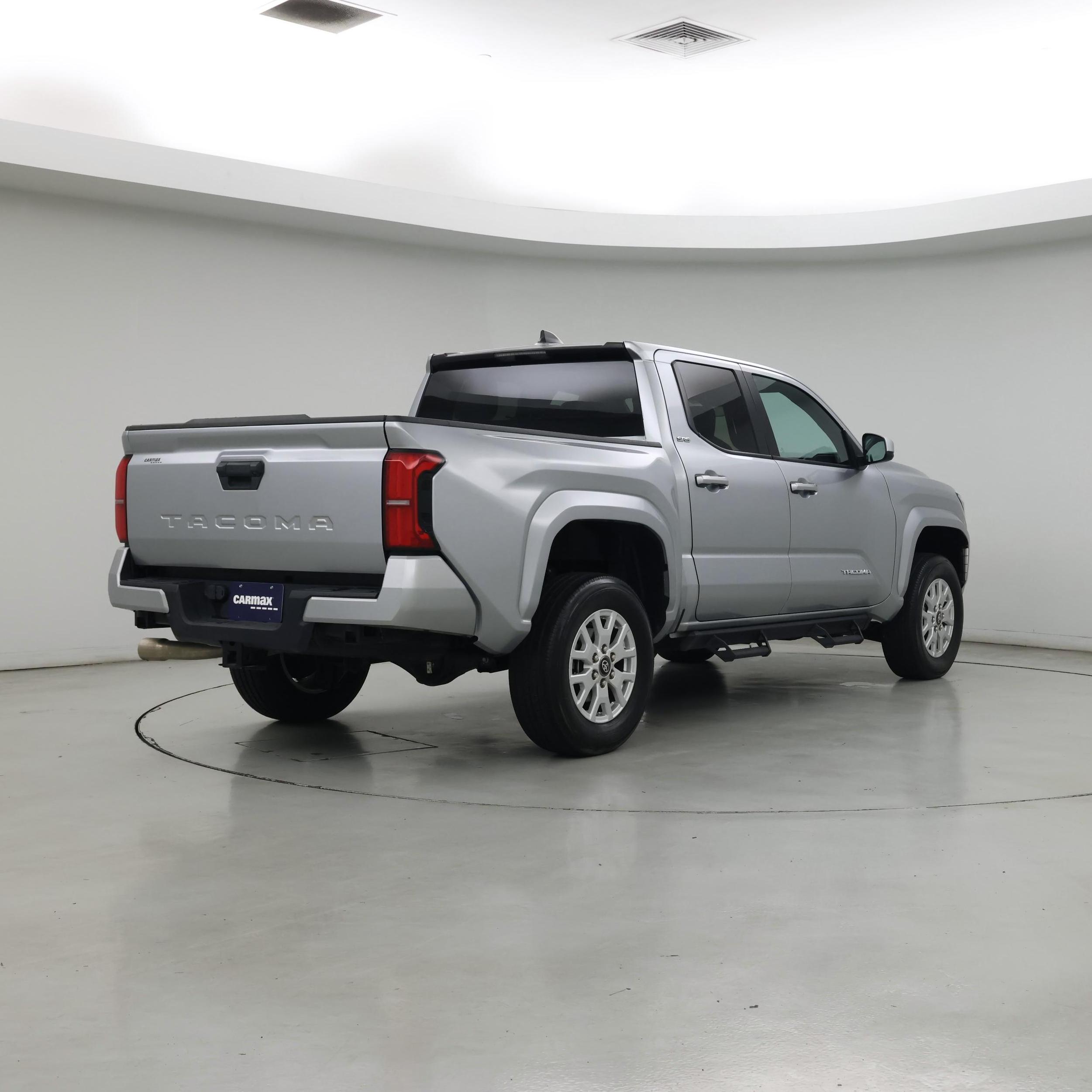 Thumbnail: 2024 Toyota Tacoma - 8