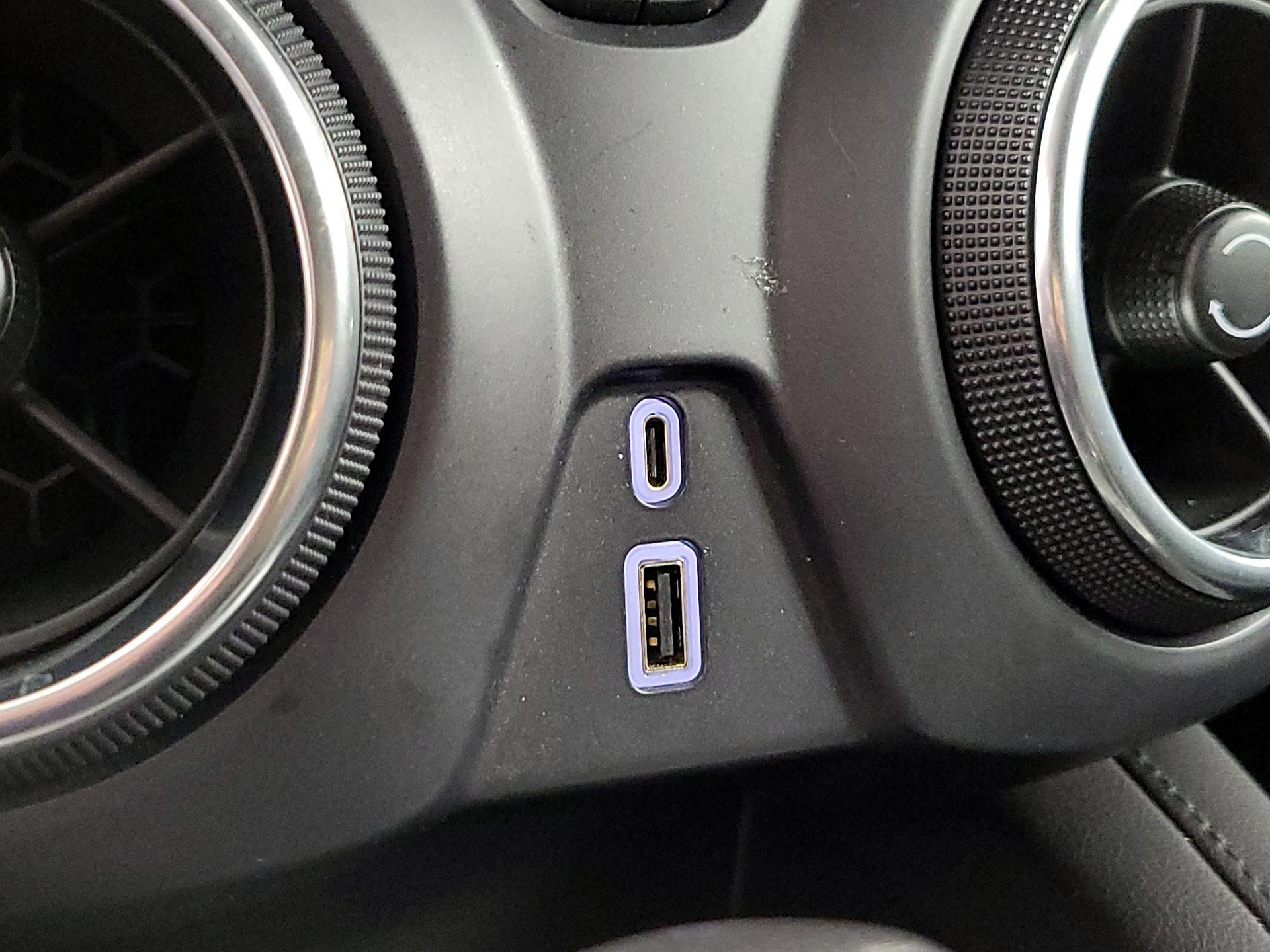 Thumbnail: 2021 Chevrolet Blazer - 19