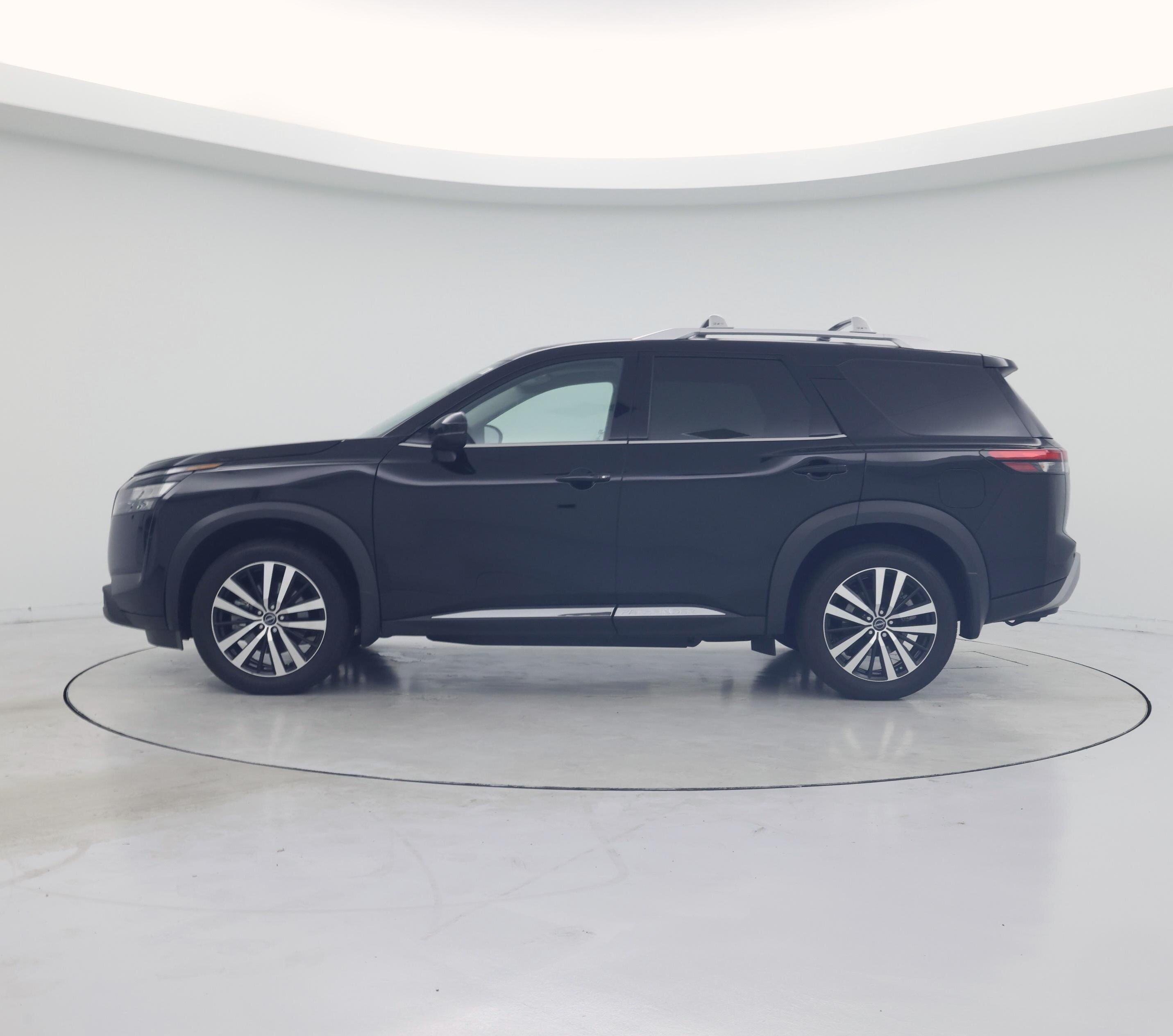 Thumbnail: 2025 Nissan Pathfinder - 3