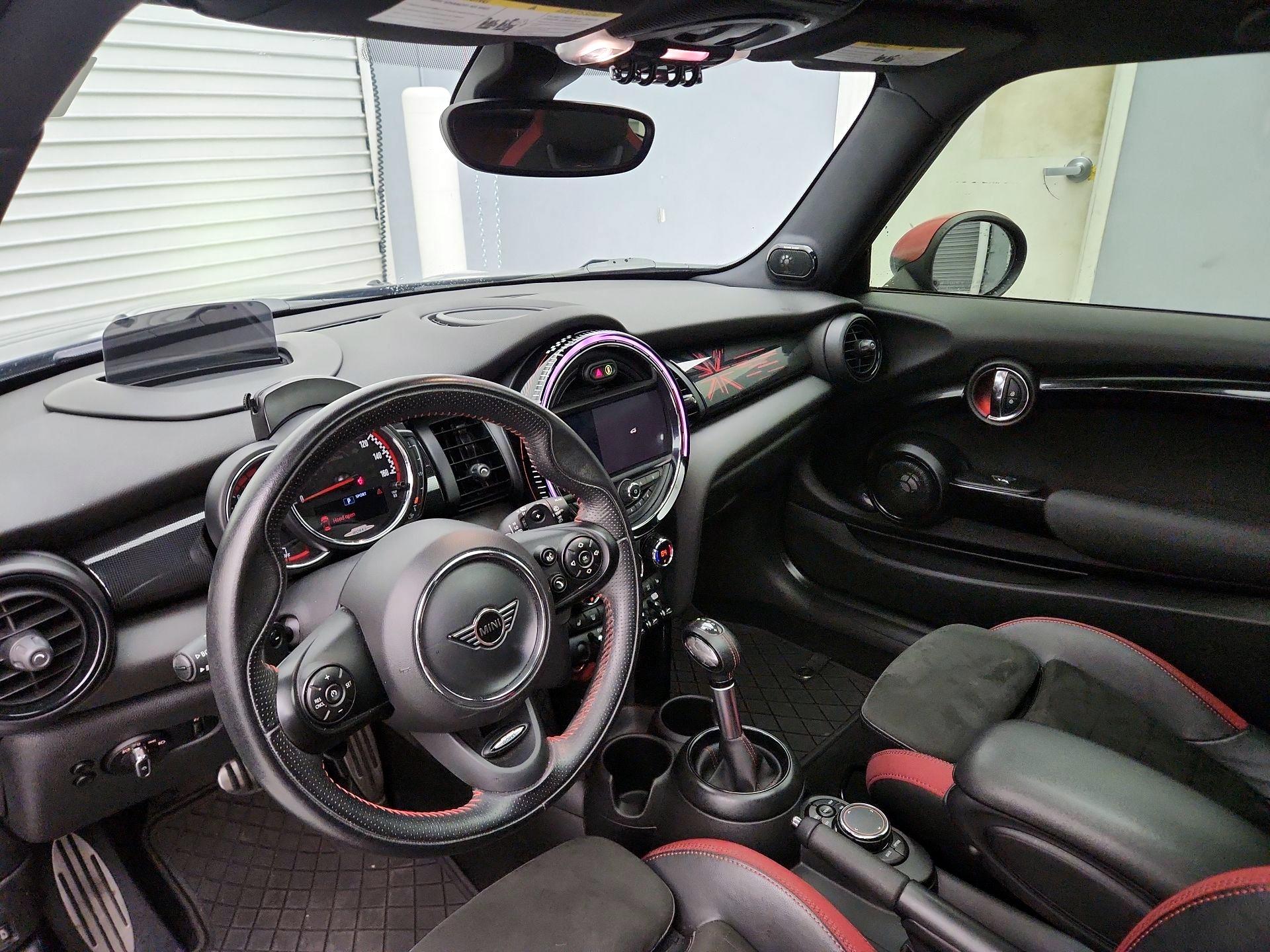 Thumbnail: 2019 MINI Cooper Hardtop - 9