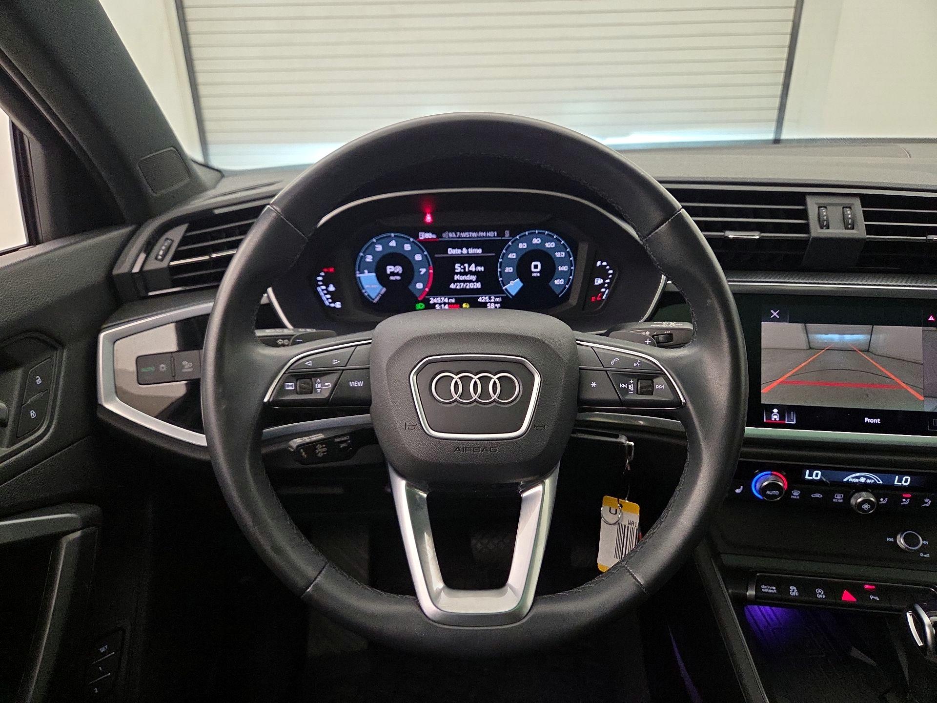 Thumbnail: 2022 Audi Q3 - 10