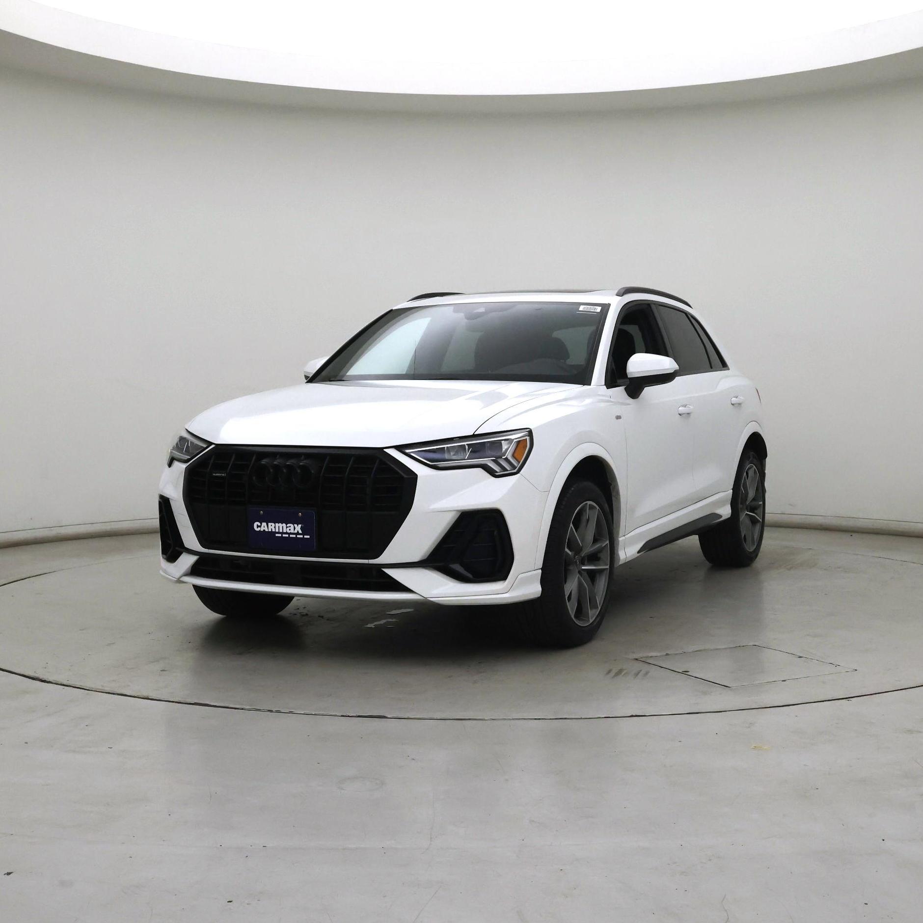 Thumbnail: 2022 Audi Q3 - 4