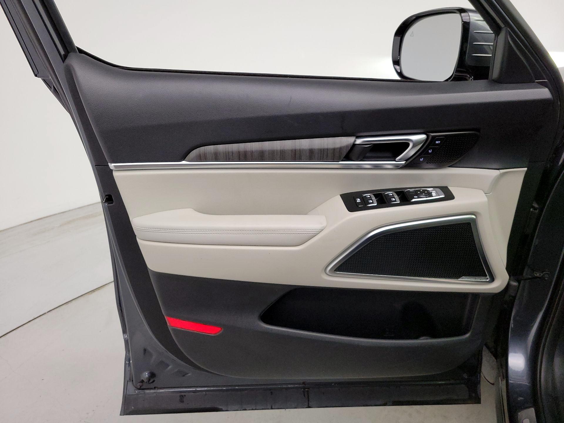Thumbnail: 2023 Kia Telluride - 12
