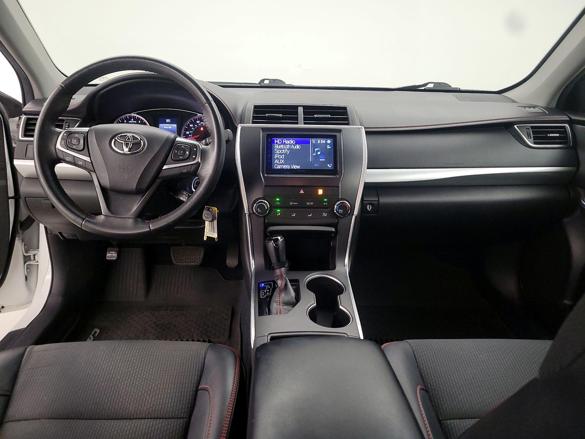 Thumbnail: 2017 Toyota Camry - 9