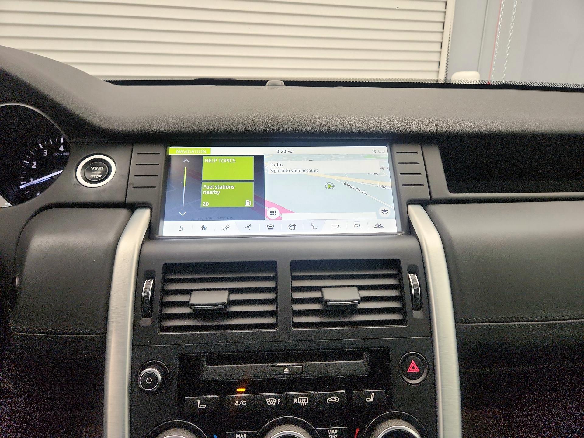 Thumbnail: 2019 Land Rover Discovery Sport - 14