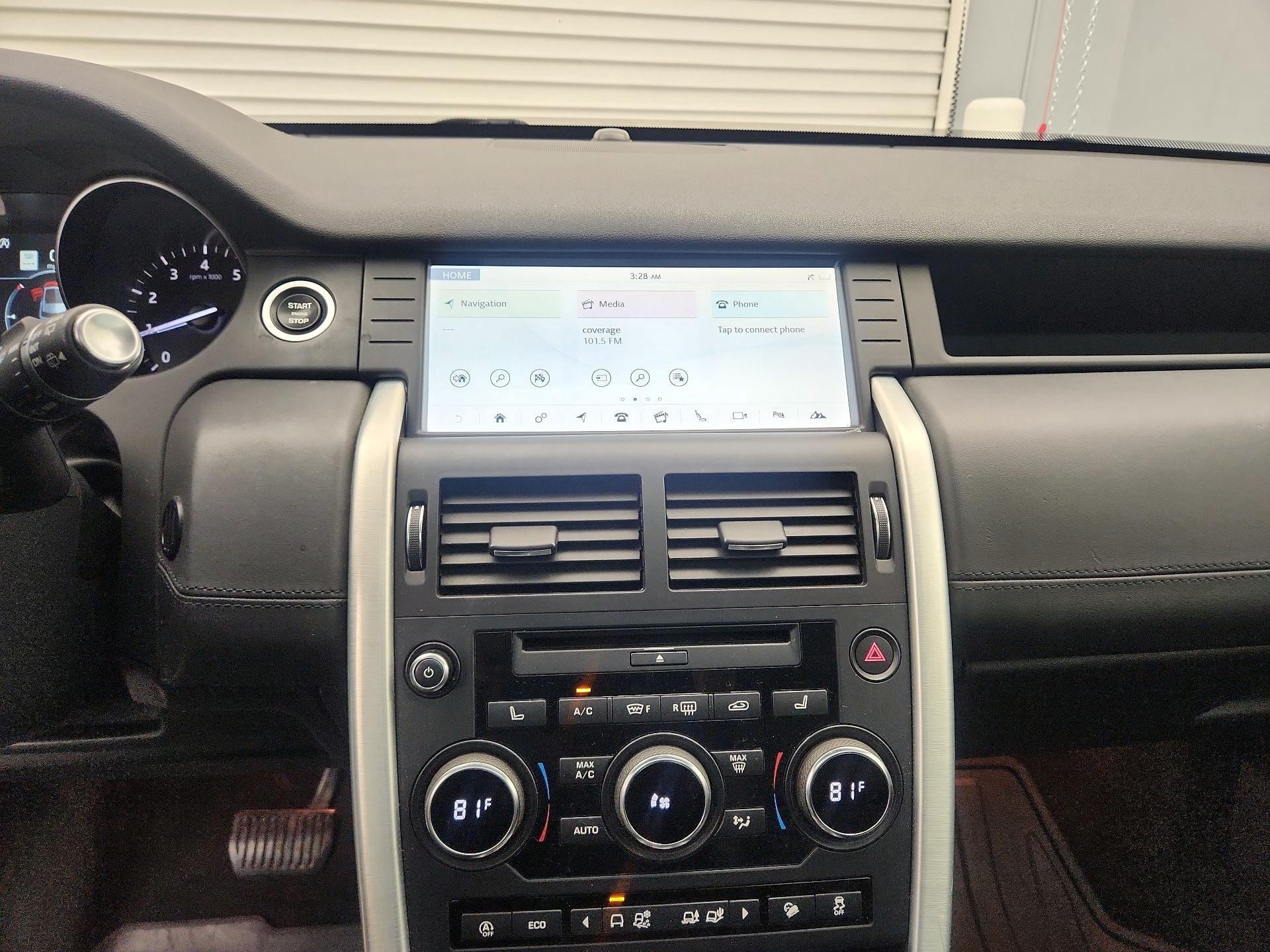 Thumbnail: 2019 Land Rover Discovery Sport - 16