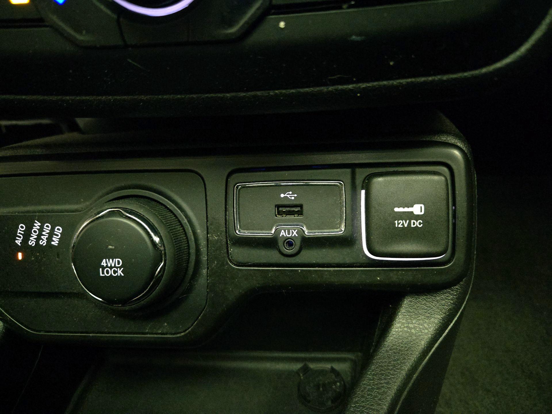 Thumbnail: 2022 Jeep Renegade - 19