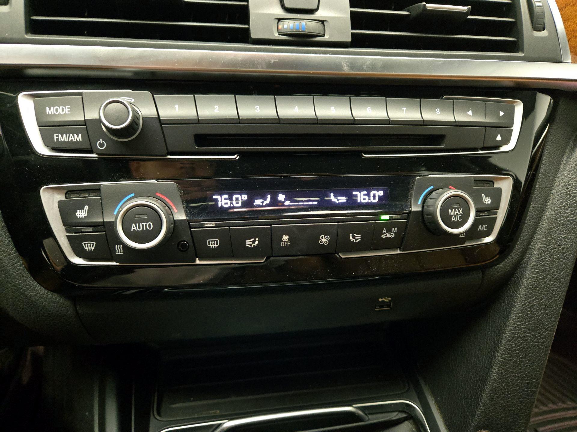 Thumbnail: 2018 BMW 3 Series - 17