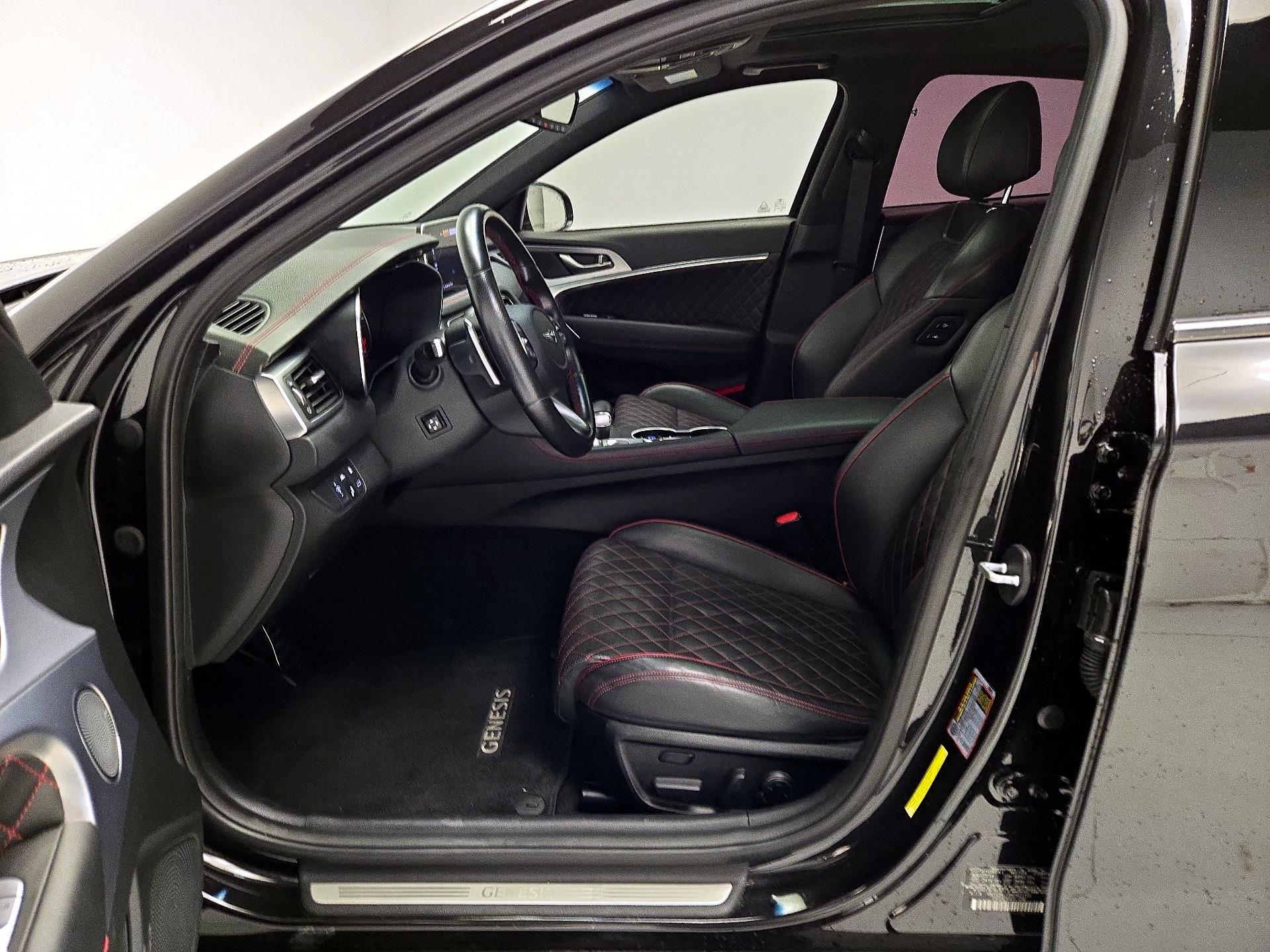 Thumbnail: 2019 Genesis G70 - 11