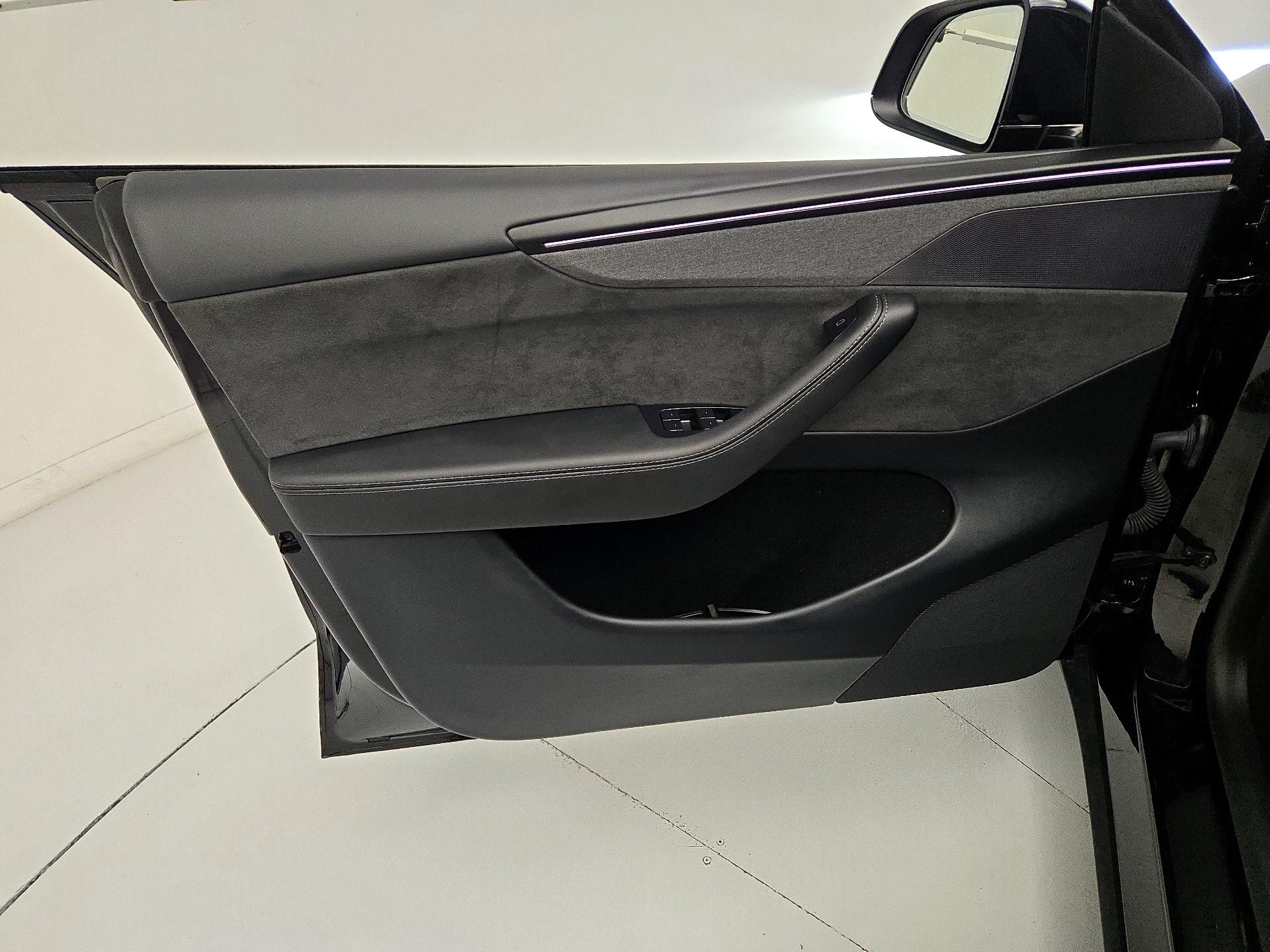 Thumbnail: 2026 Tesla Model Y - 12