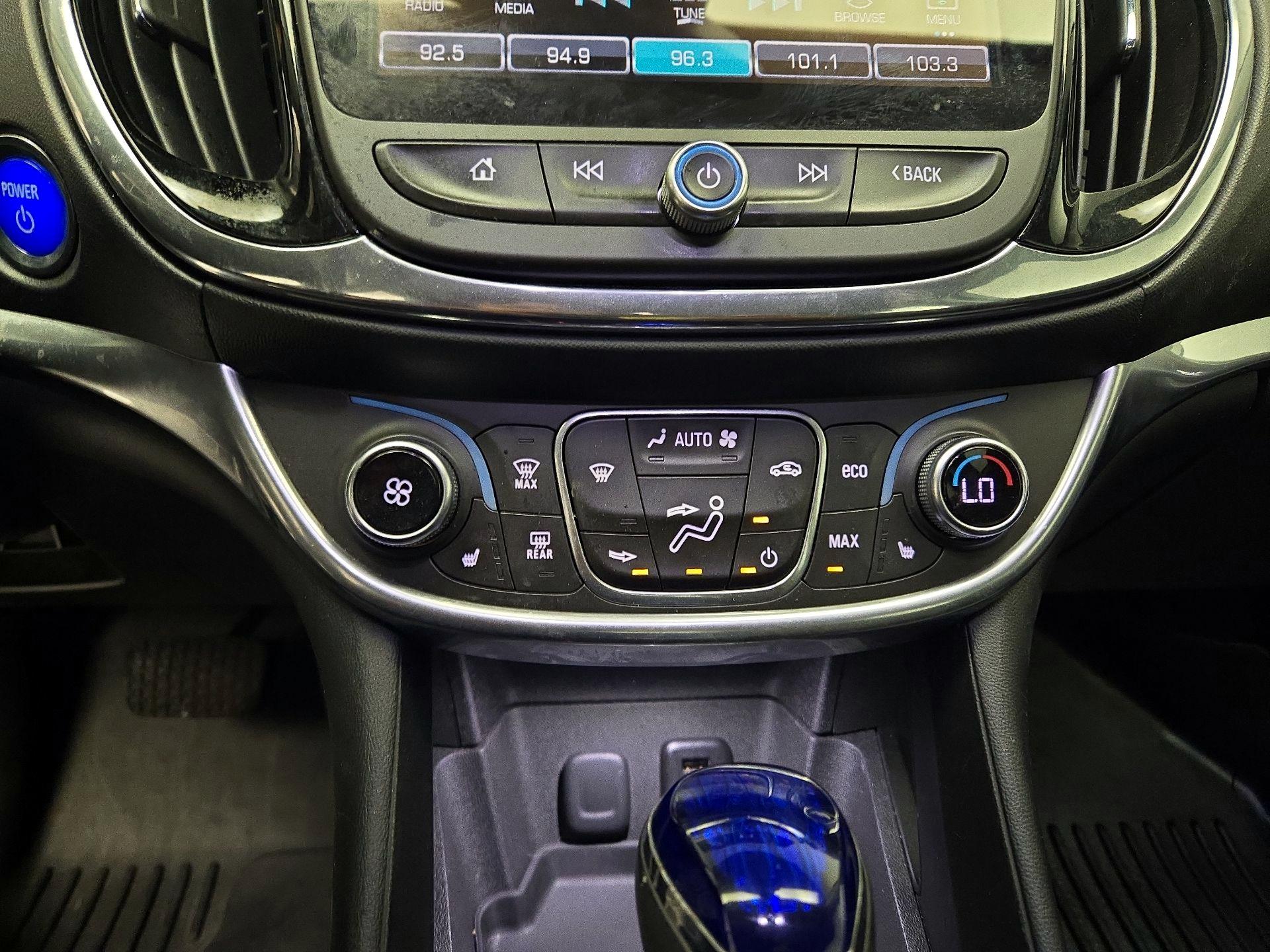 Thumbnail: 2017 Chevrolet Volt - 17