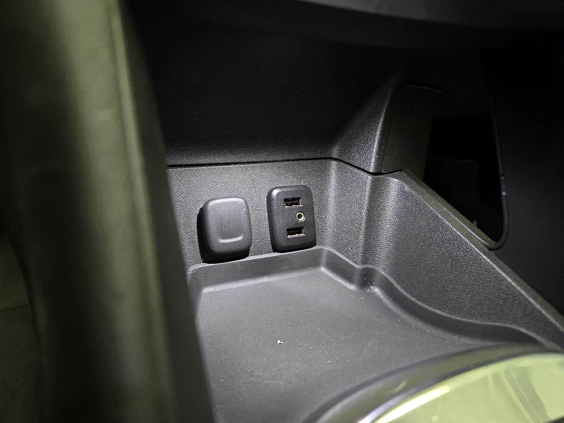 Thumbnail: 2017 Chevrolet Volt - 19