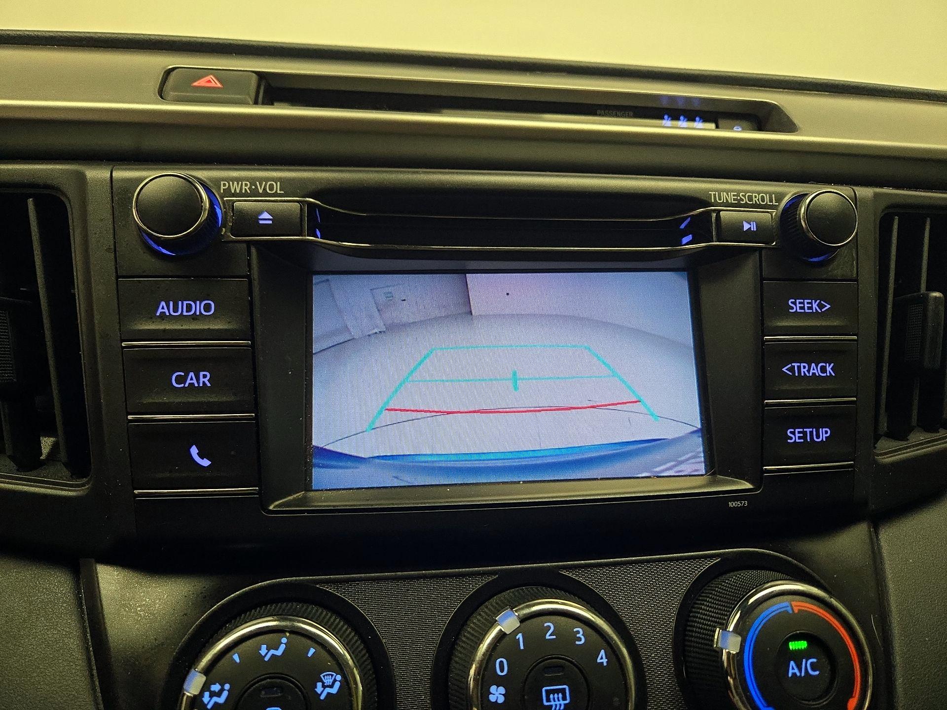 Thumbnail: 2018 Toyota RAV4 - 14