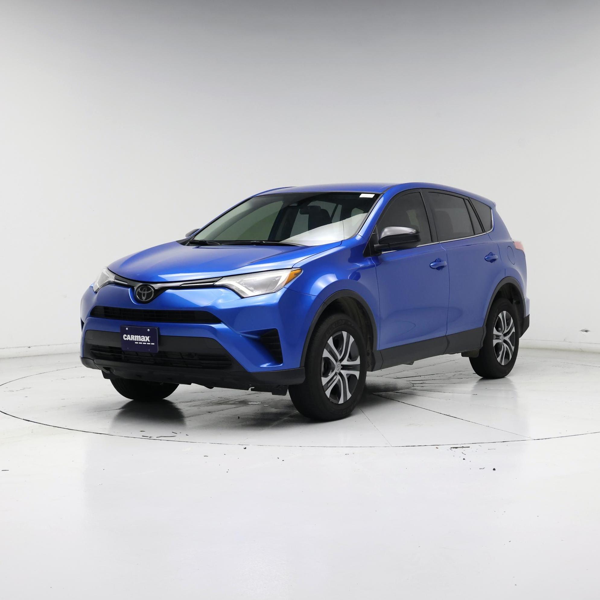 Thumbnail: 2018 Toyota RAV4 - 4
