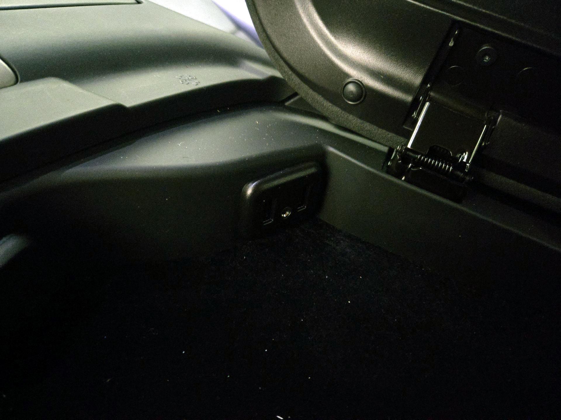 Thumbnail: 2019 Chevrolet Corvette - 19