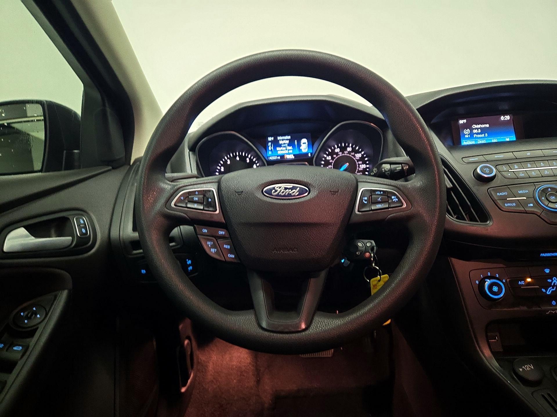 Thumbnail: 2018 Ford Focus - 10