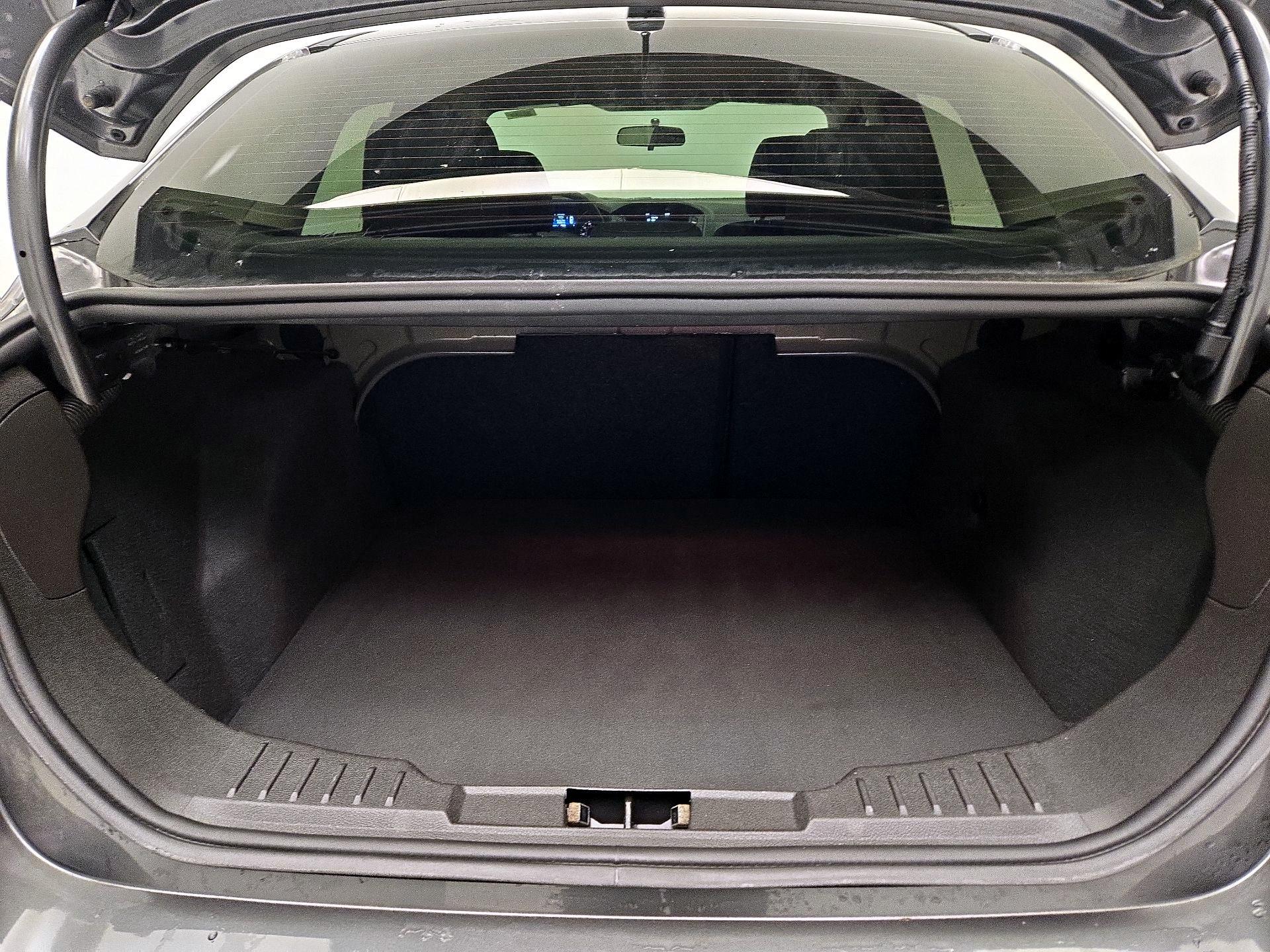 Thumbnail: 2018 Ford Focus - 20