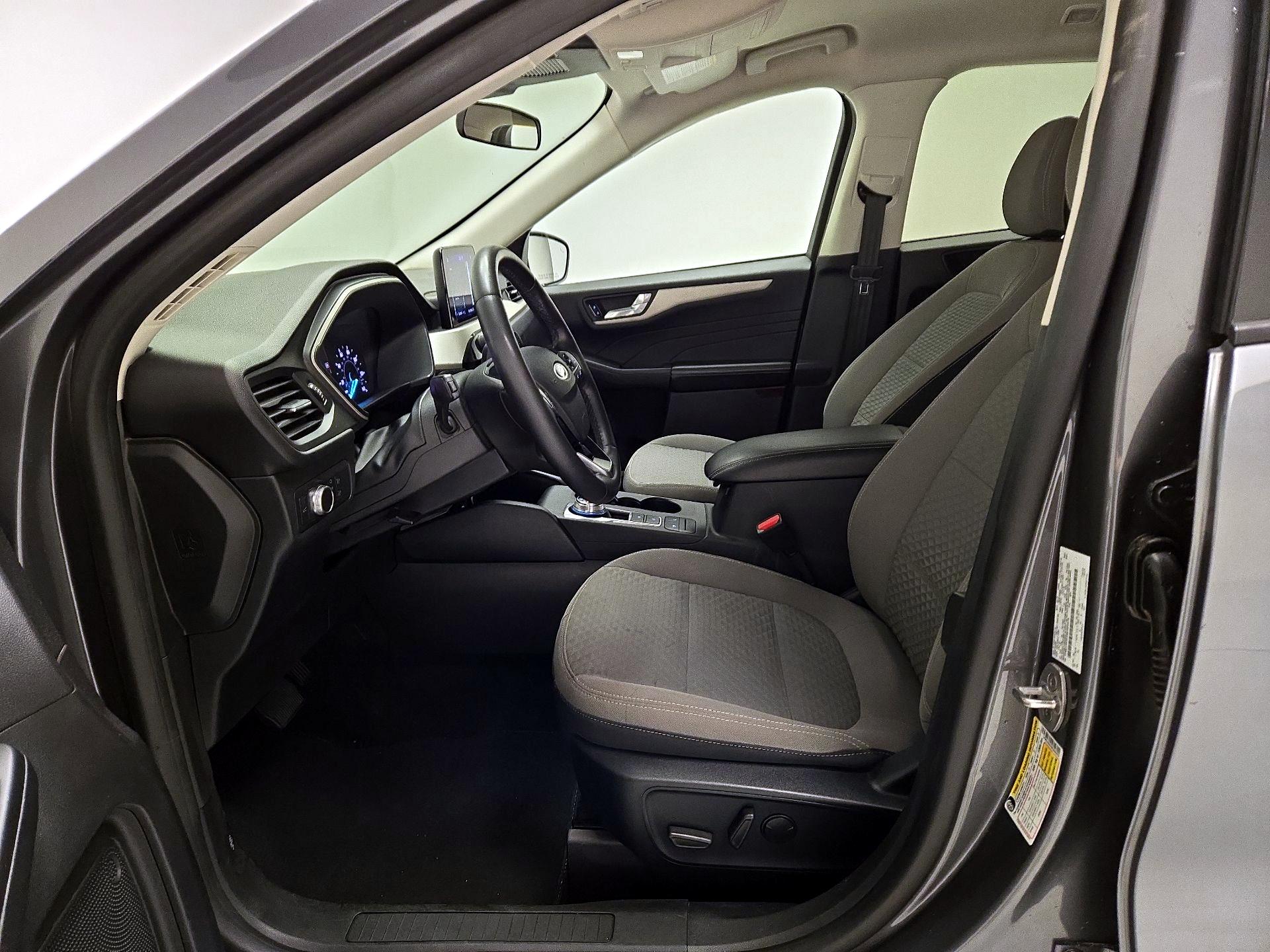 Thumbnail: 2021 Ford Escape - 11