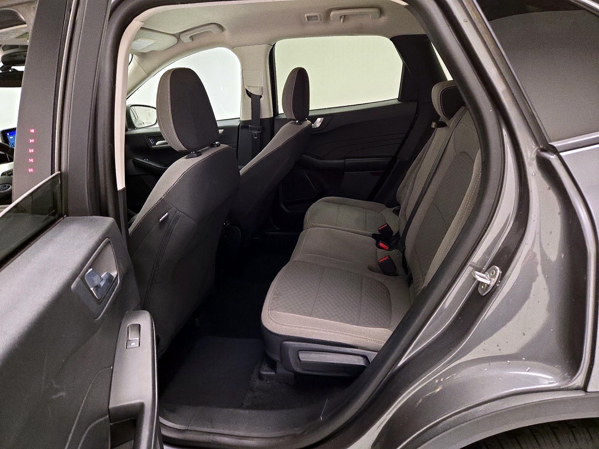 Thumbnail: 2021 Ford Escape - 20
