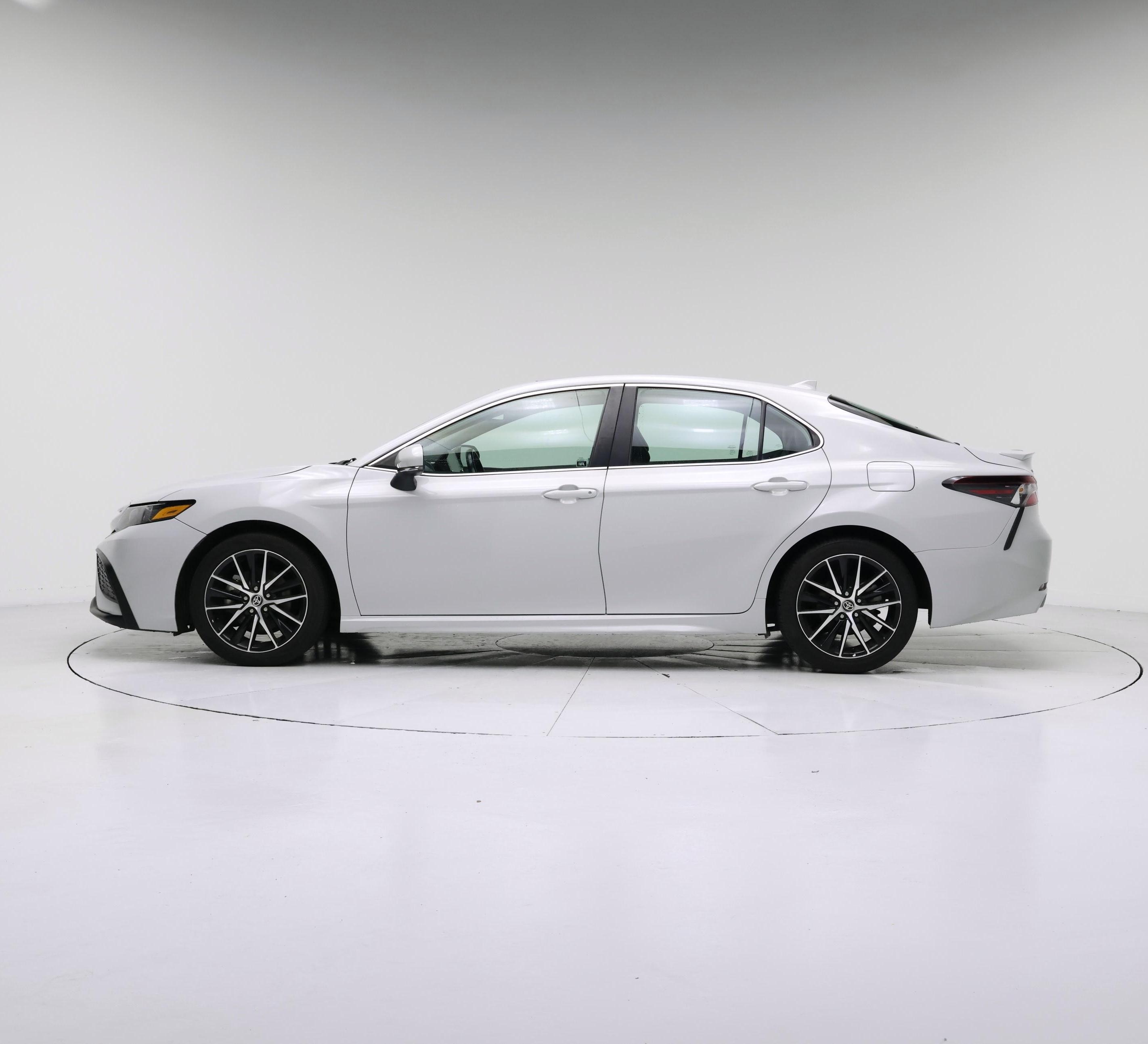 Thumbnail: 2023 Toyota Camry - 3