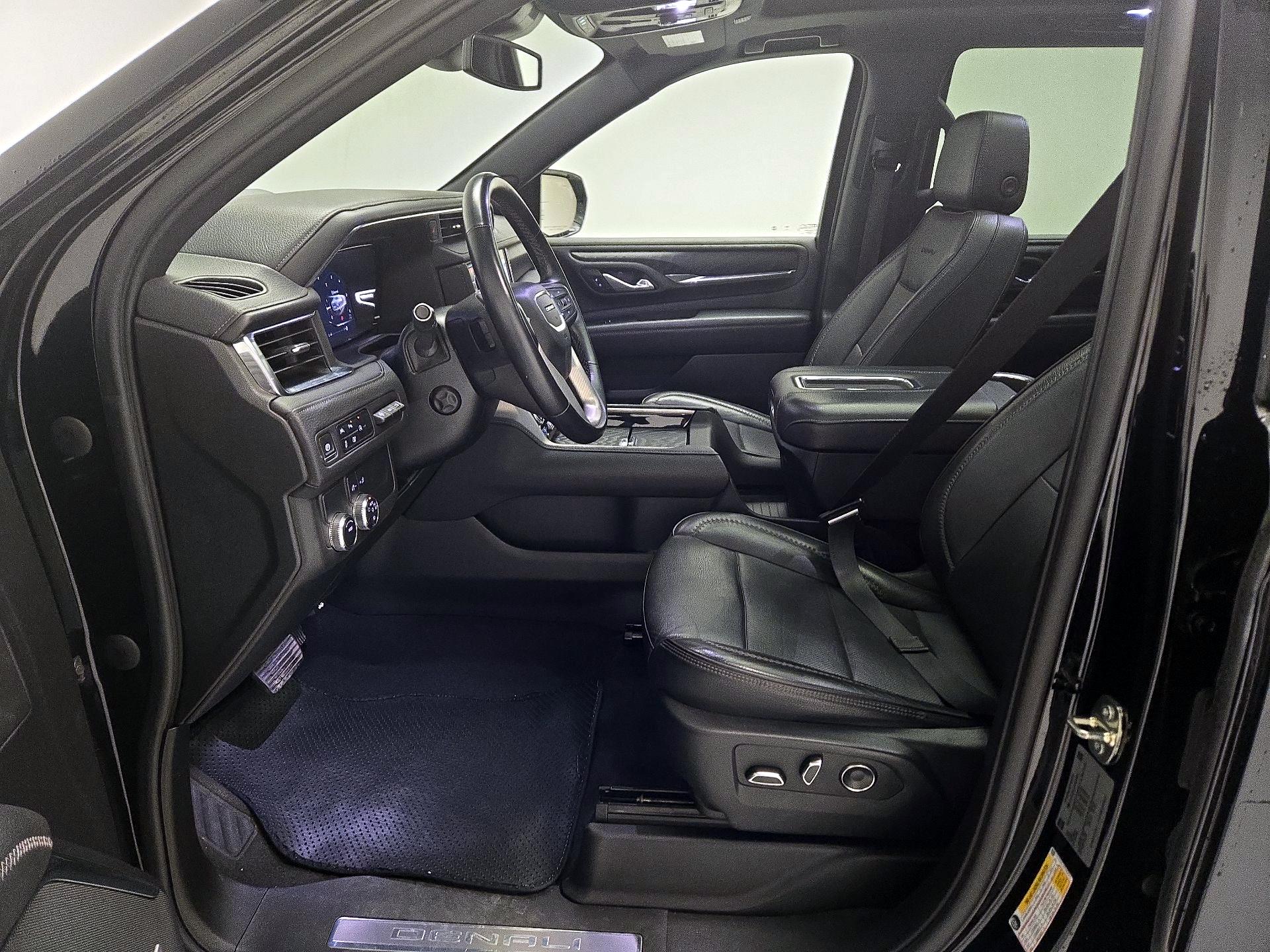 Thumbnail: 2023 GMC Yukon - 11