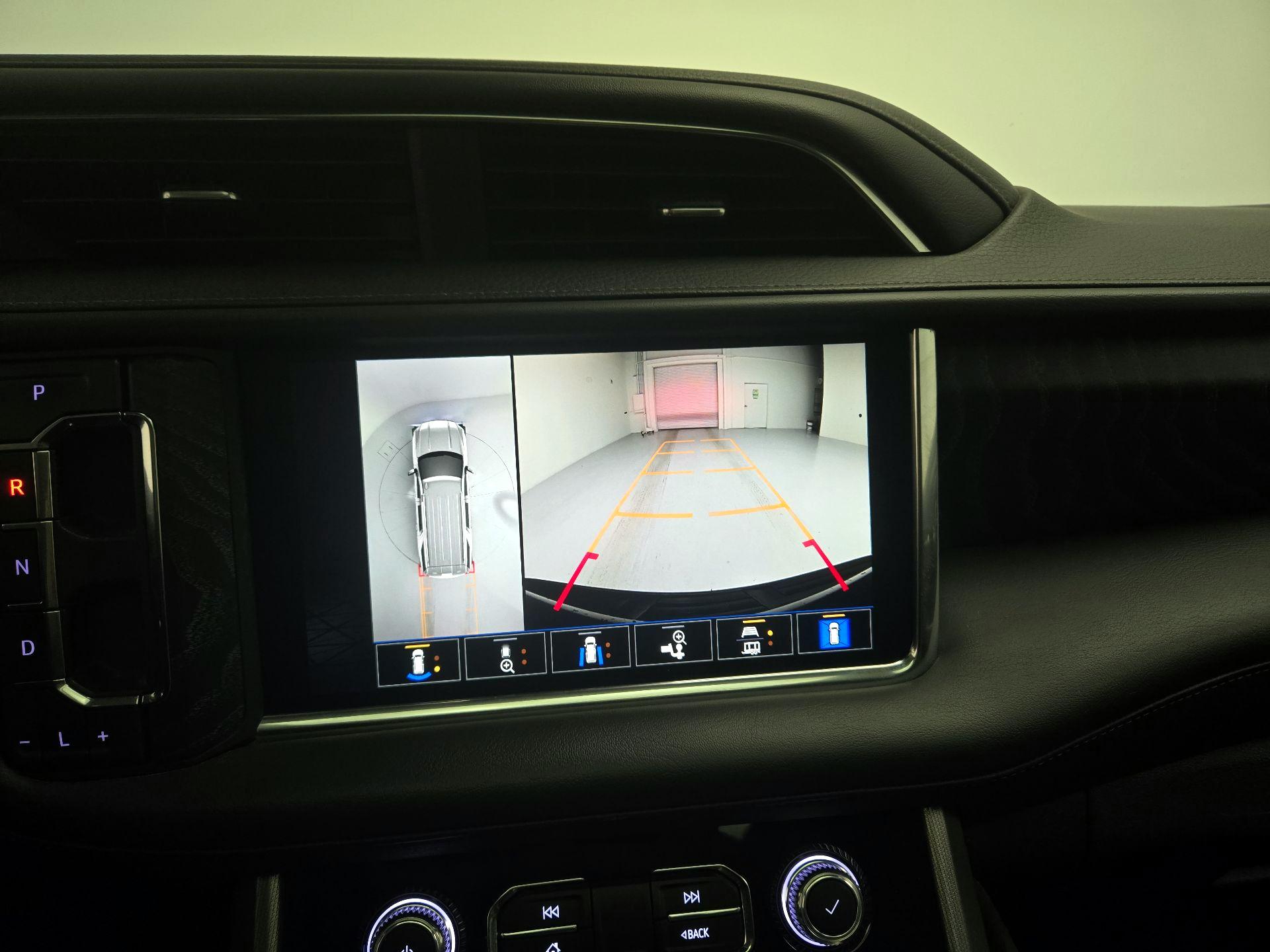 Thumbnail: 2023 GMC Yukon - 14