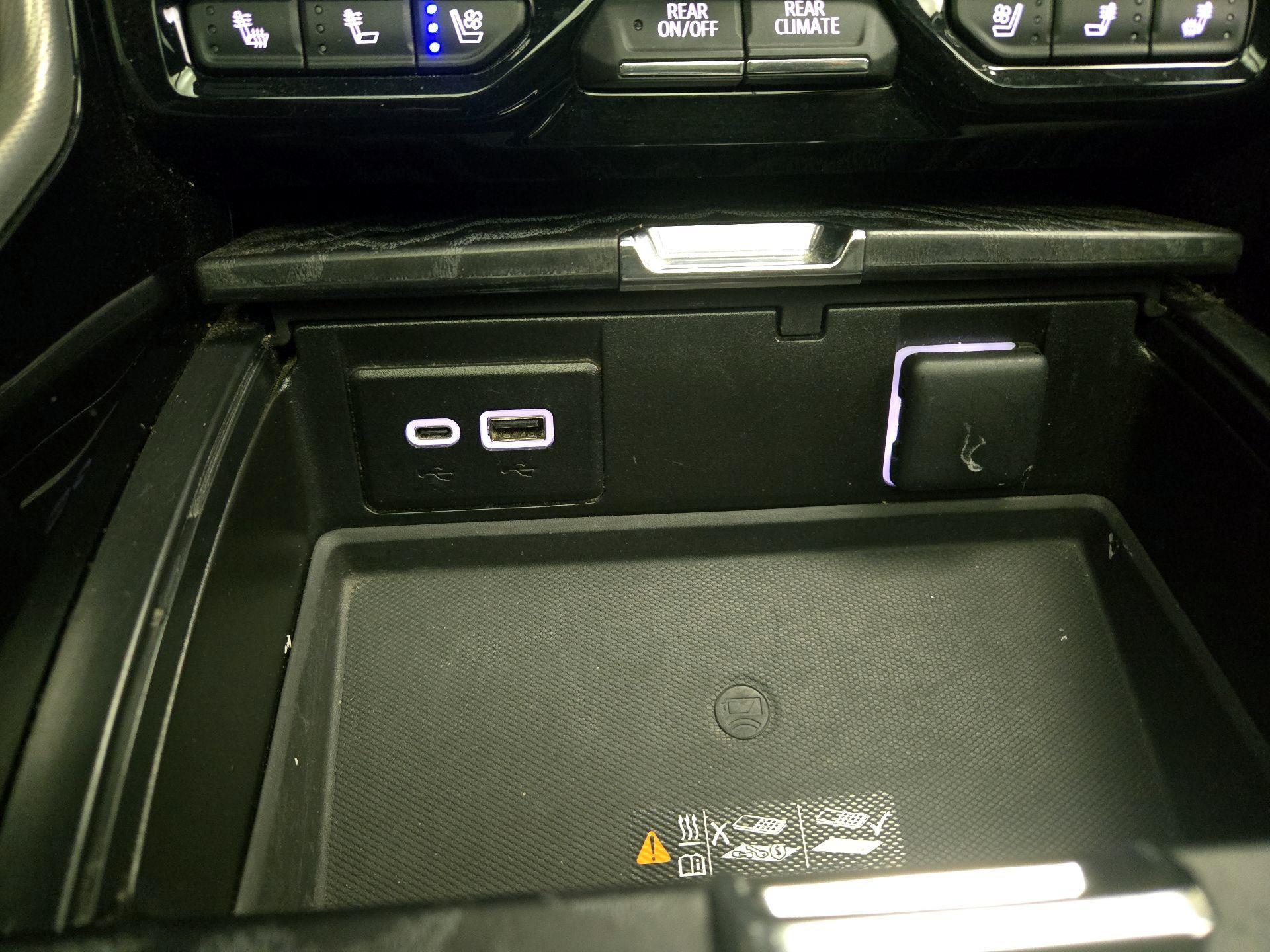 Thumbnail: 2023 GMC Yukon - 18