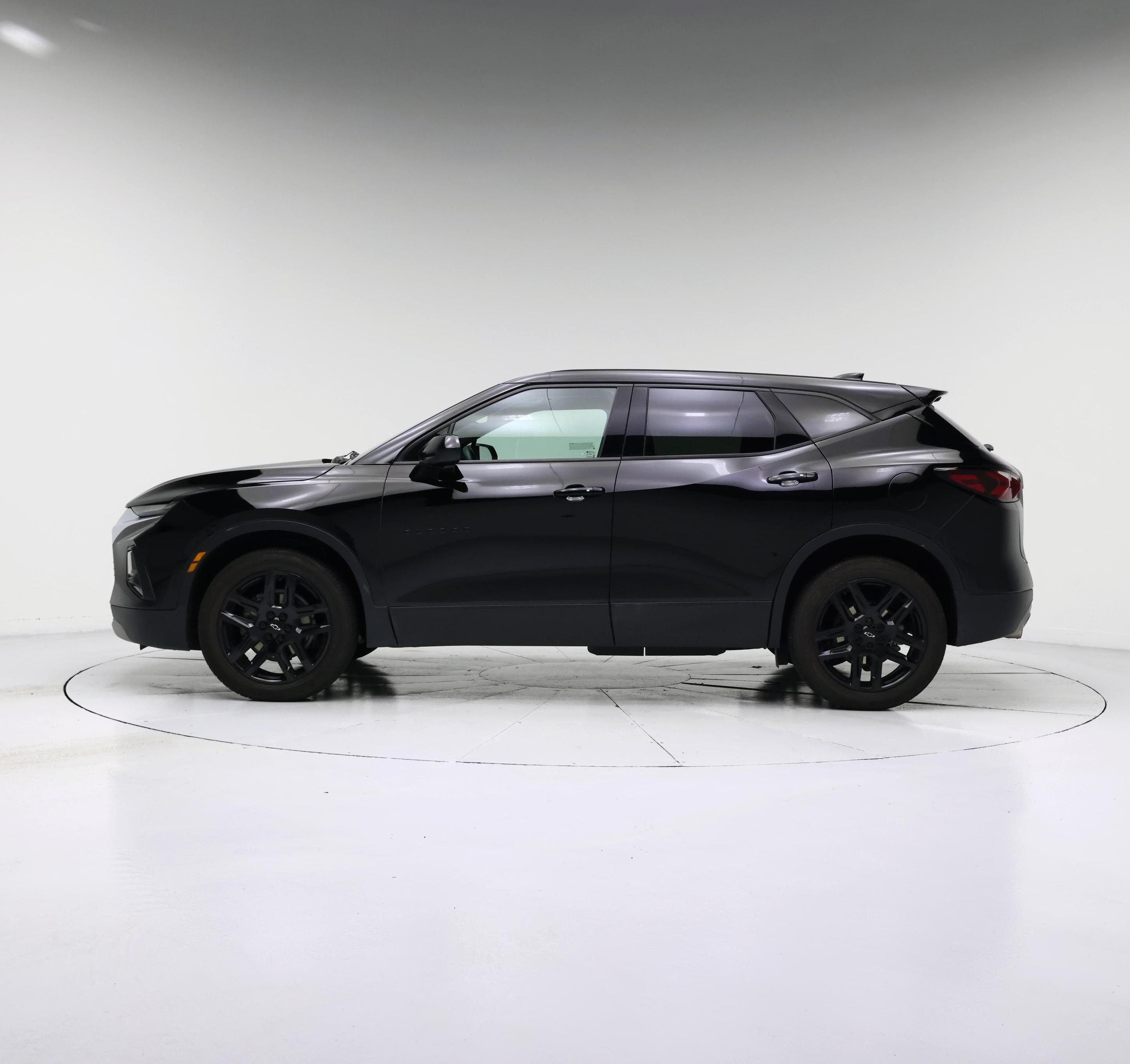 Thumbnail: 2022 Chevrolet Blazer - 3