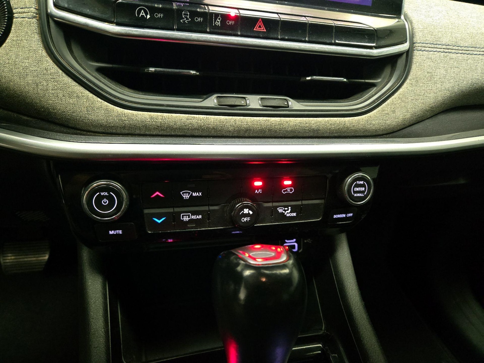 2022 Jeep Compass Latitude - Photo 17