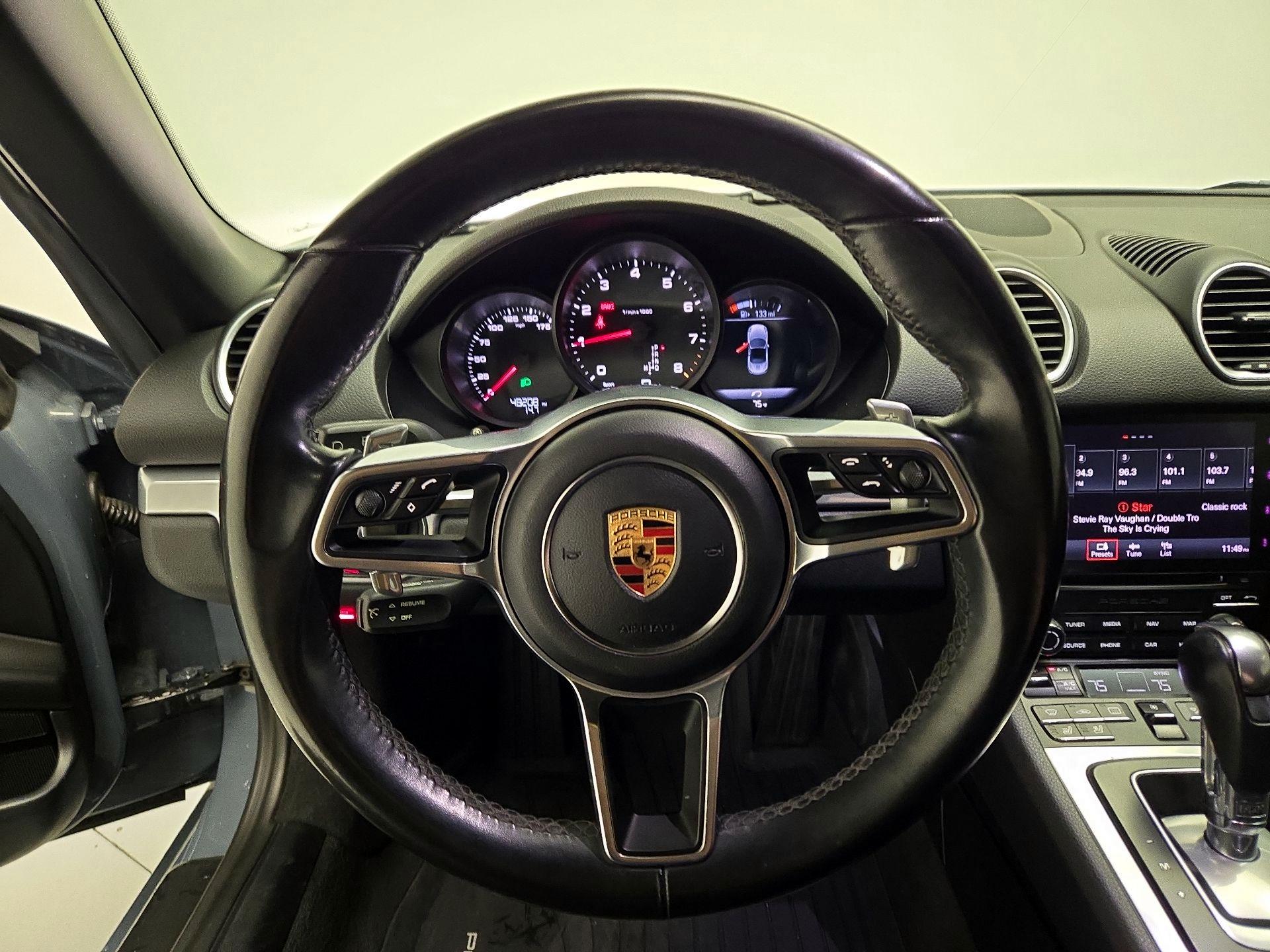 Thumbnail: 2017 Porsche 718 Boxster - 10