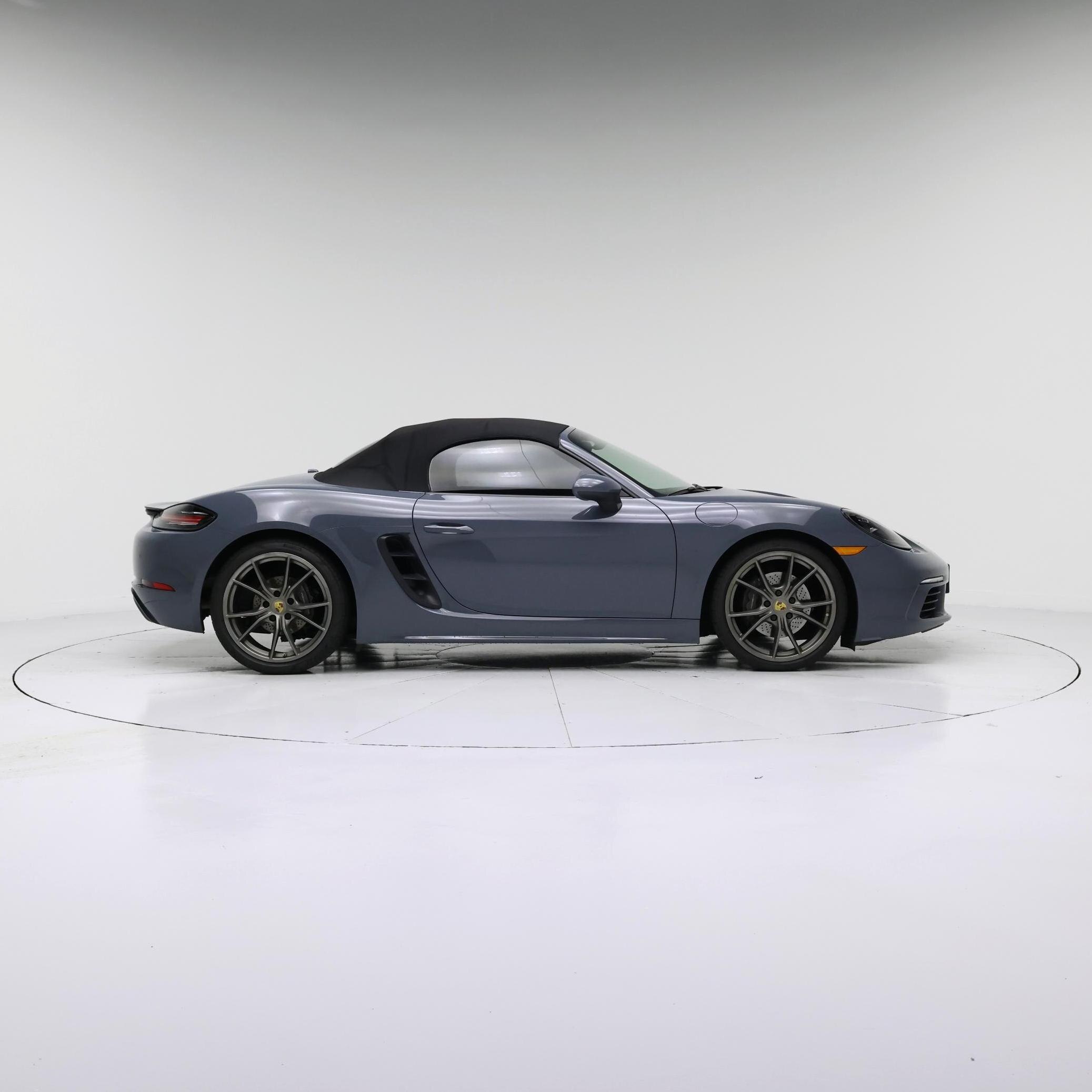 Thumbnail: 2017 Porsche 718 Boxster - 7