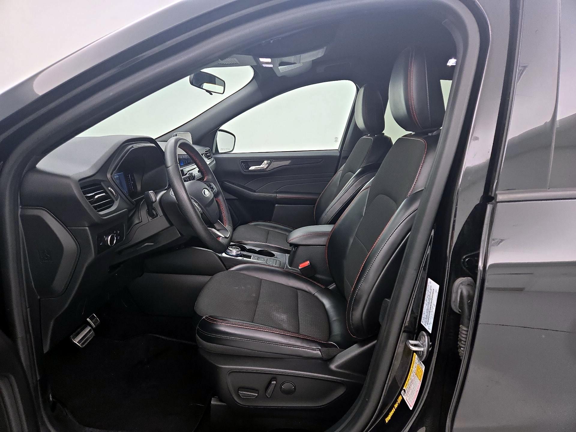 Thumbnail: 2023 Ford Escape - 11