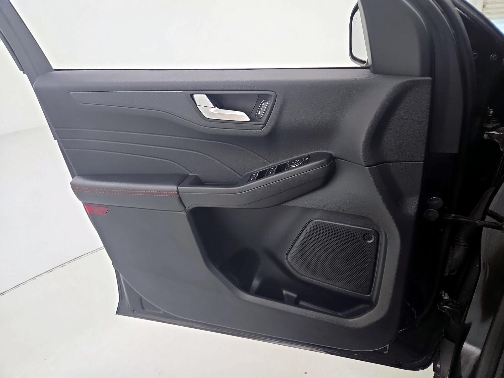 Thumbnail: 2023 Ford Escape - 12