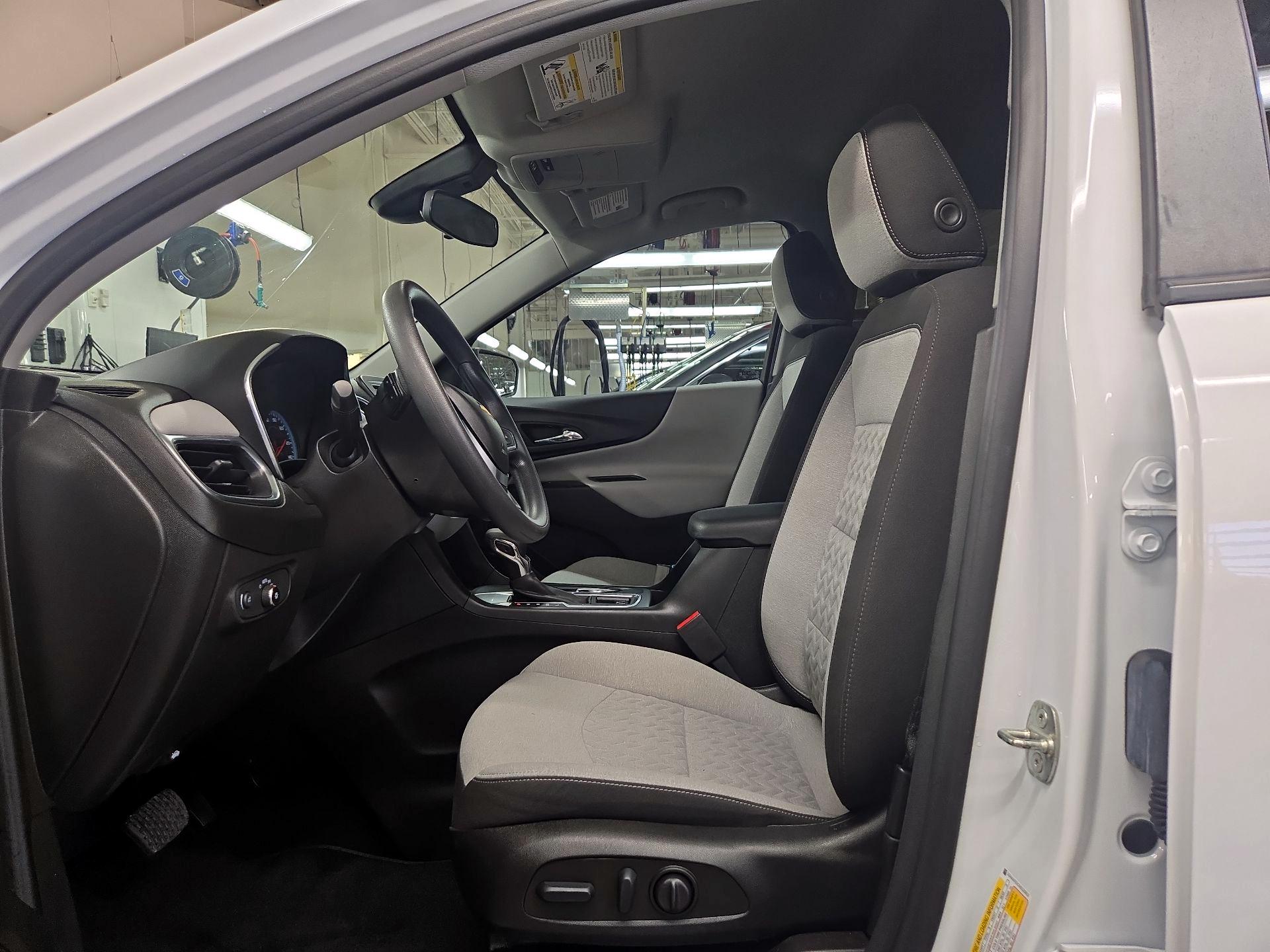 Thumbnail: 2022 Chevrolet Equinox - 11