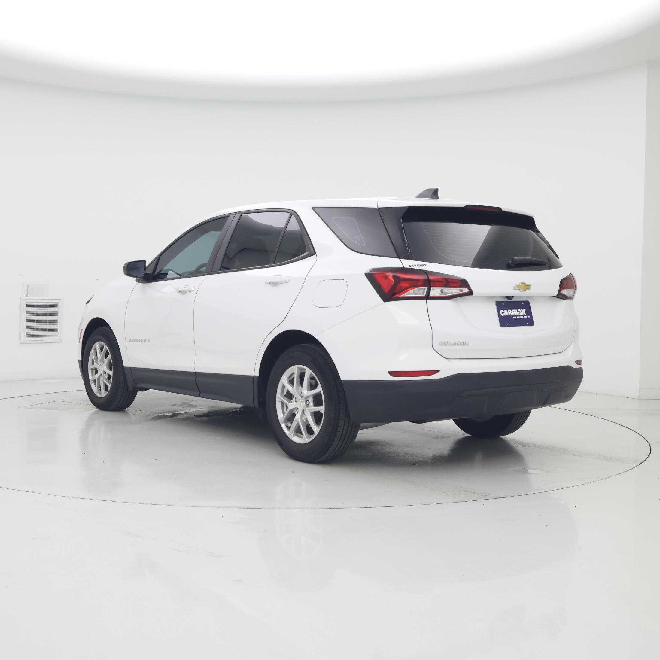 Thumbnail: 2022 Chevrolet Equinox - 2