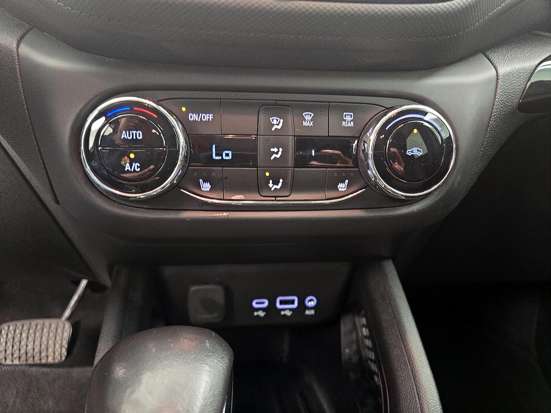 Thumbnail: 2022 Chevrolet TrailBlazer - 16
