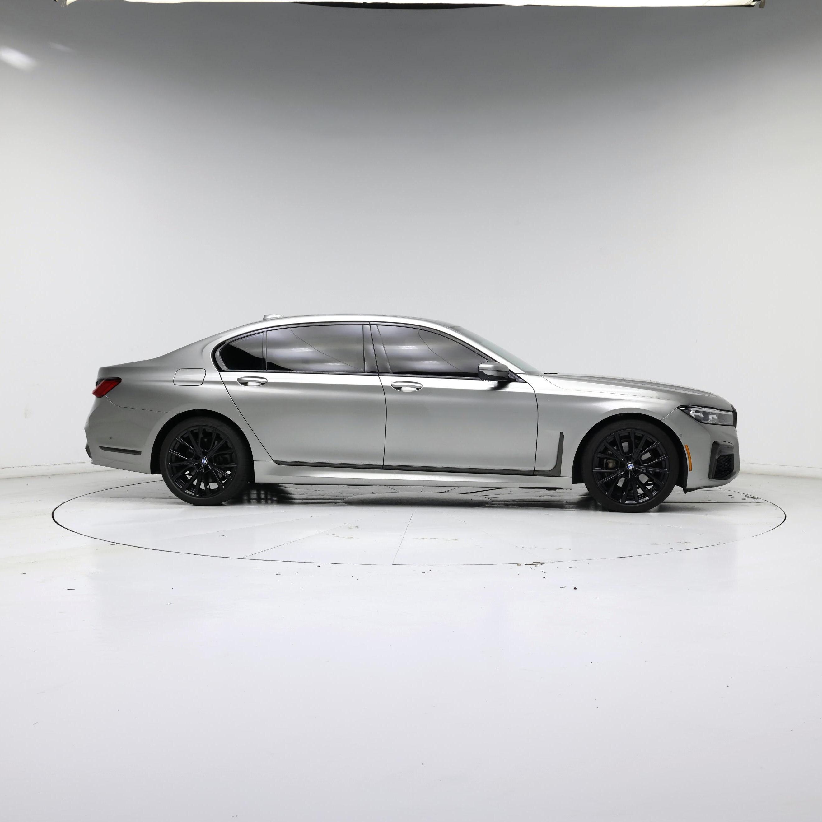 Thumbnail: 2022 BMW 7 Series - 7