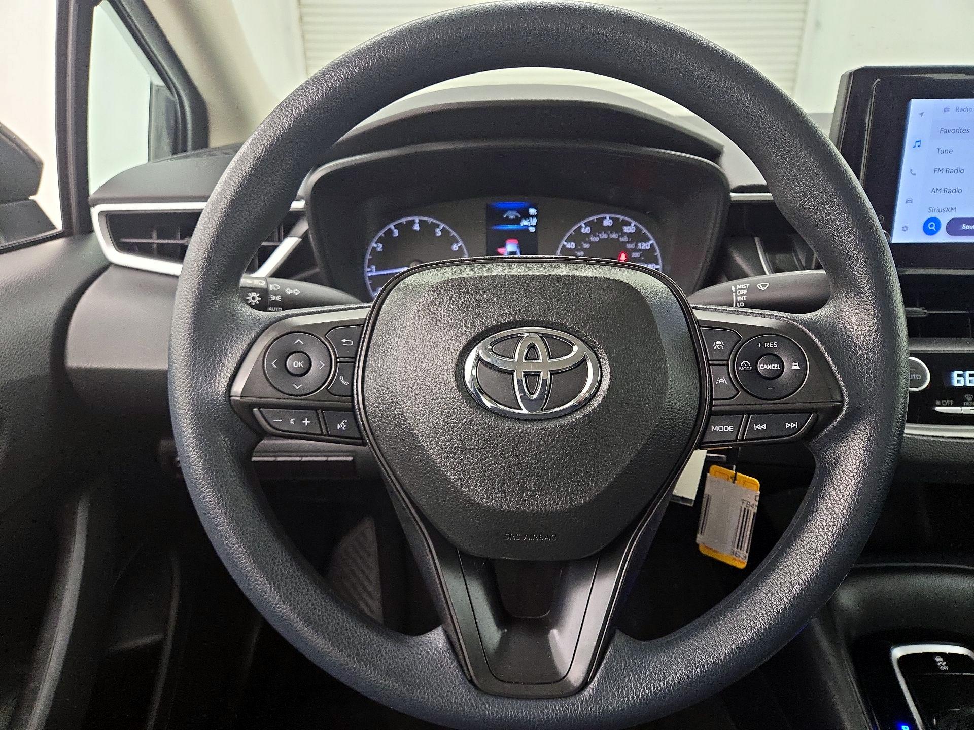 Thumbnail: 2023 Toyota Corolla - 10