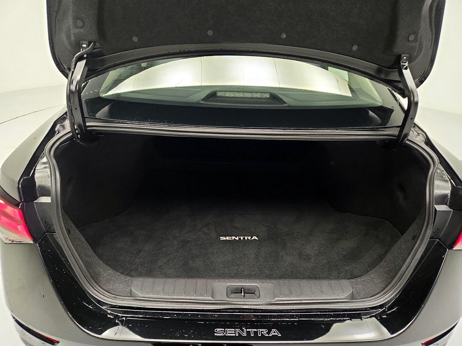 Thumbnail: 2024 Nissan Sentra - 20